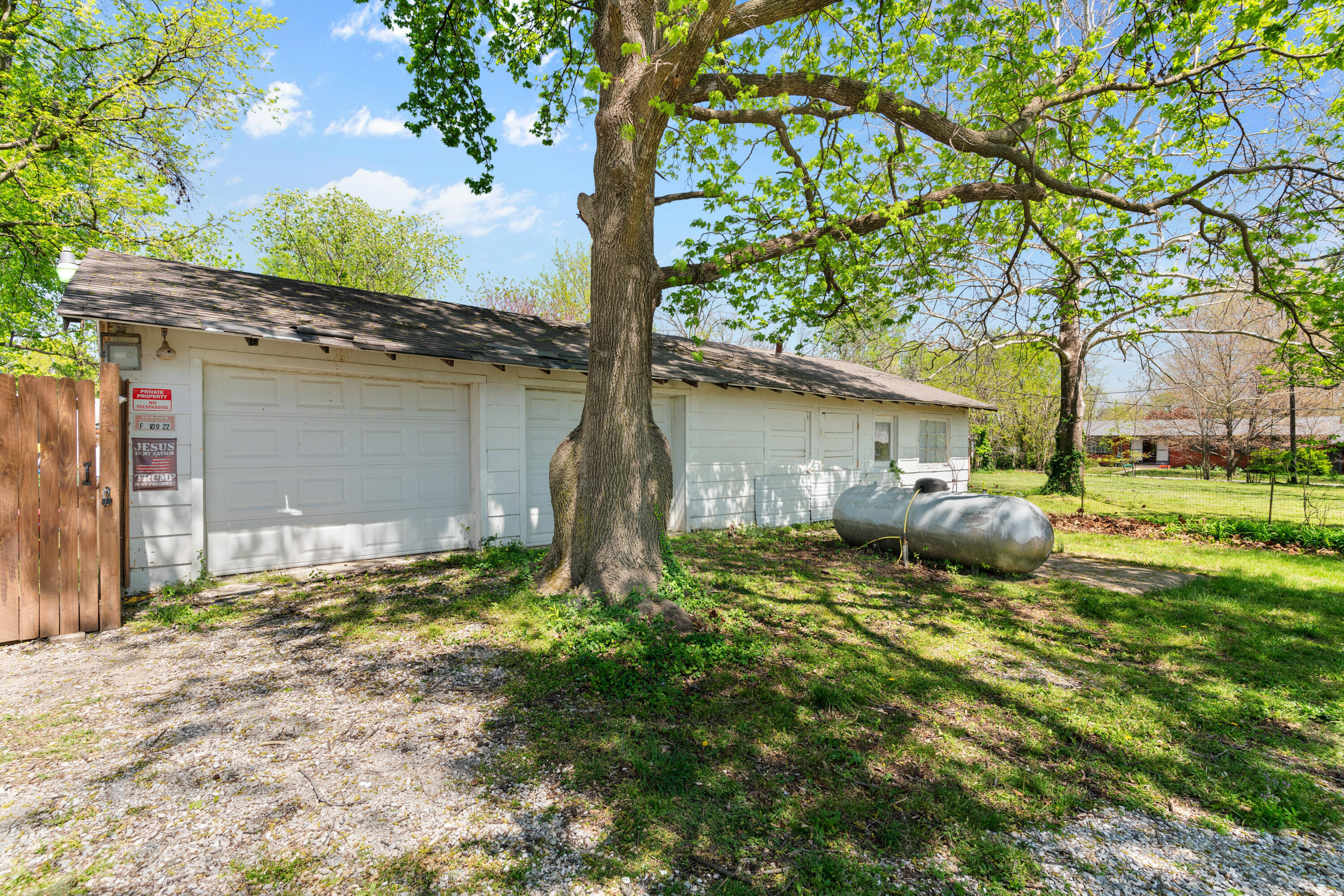 115 East Montgomery Street Property Photo 33