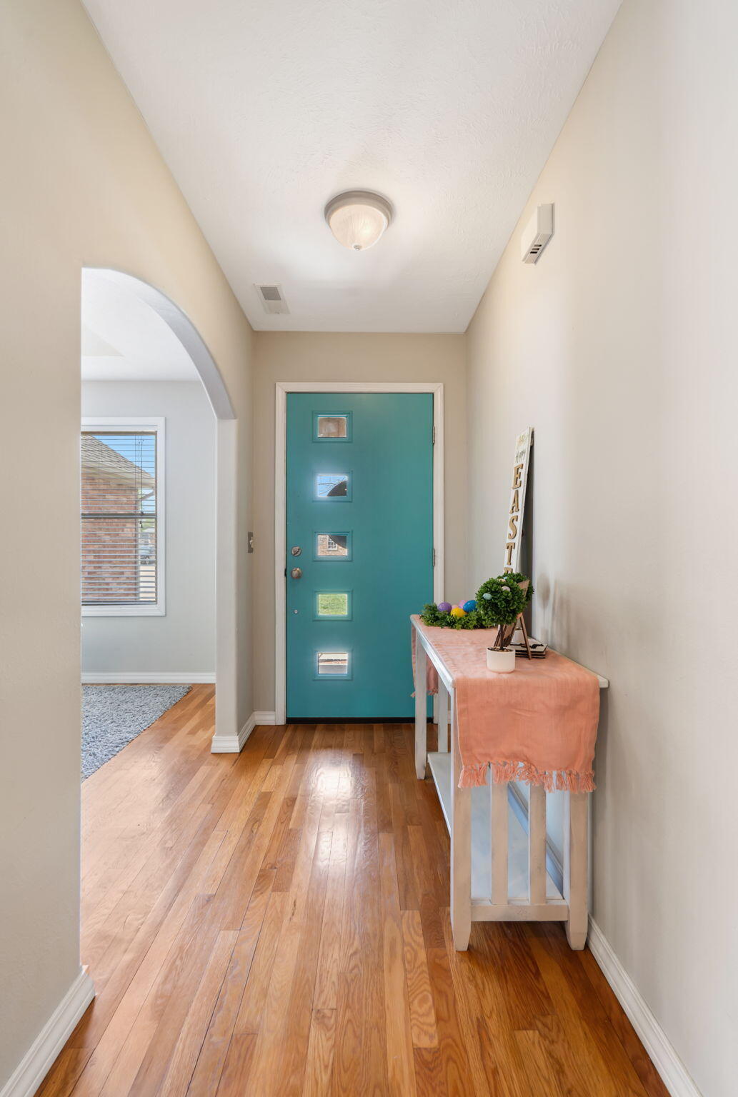 200 Meadowlark Property Photo 4