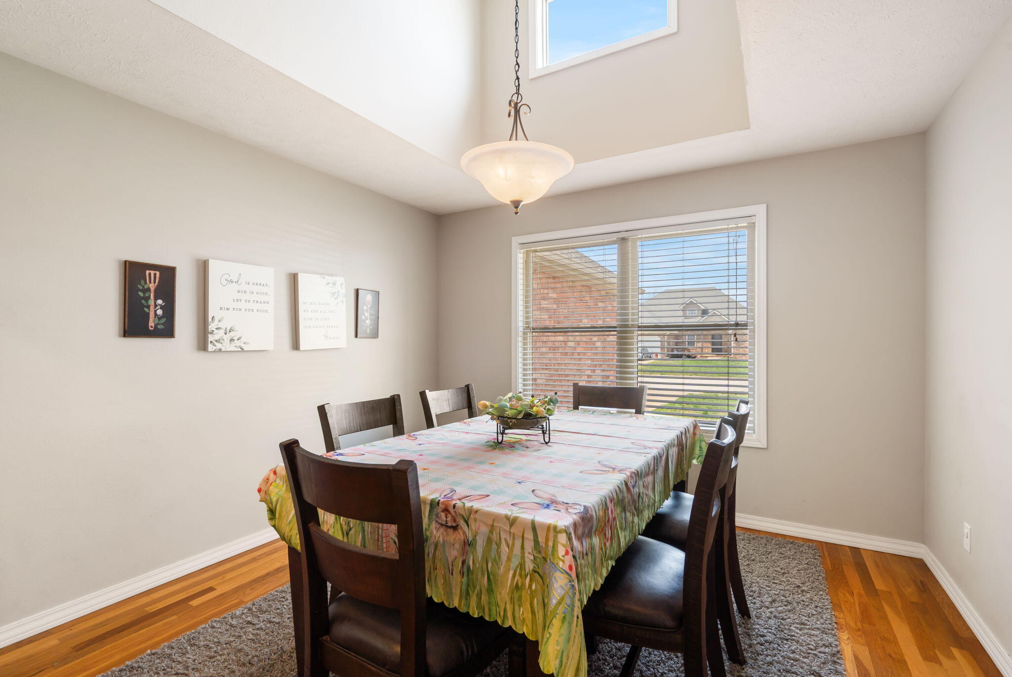 200 Meadowlark Property Photo 5