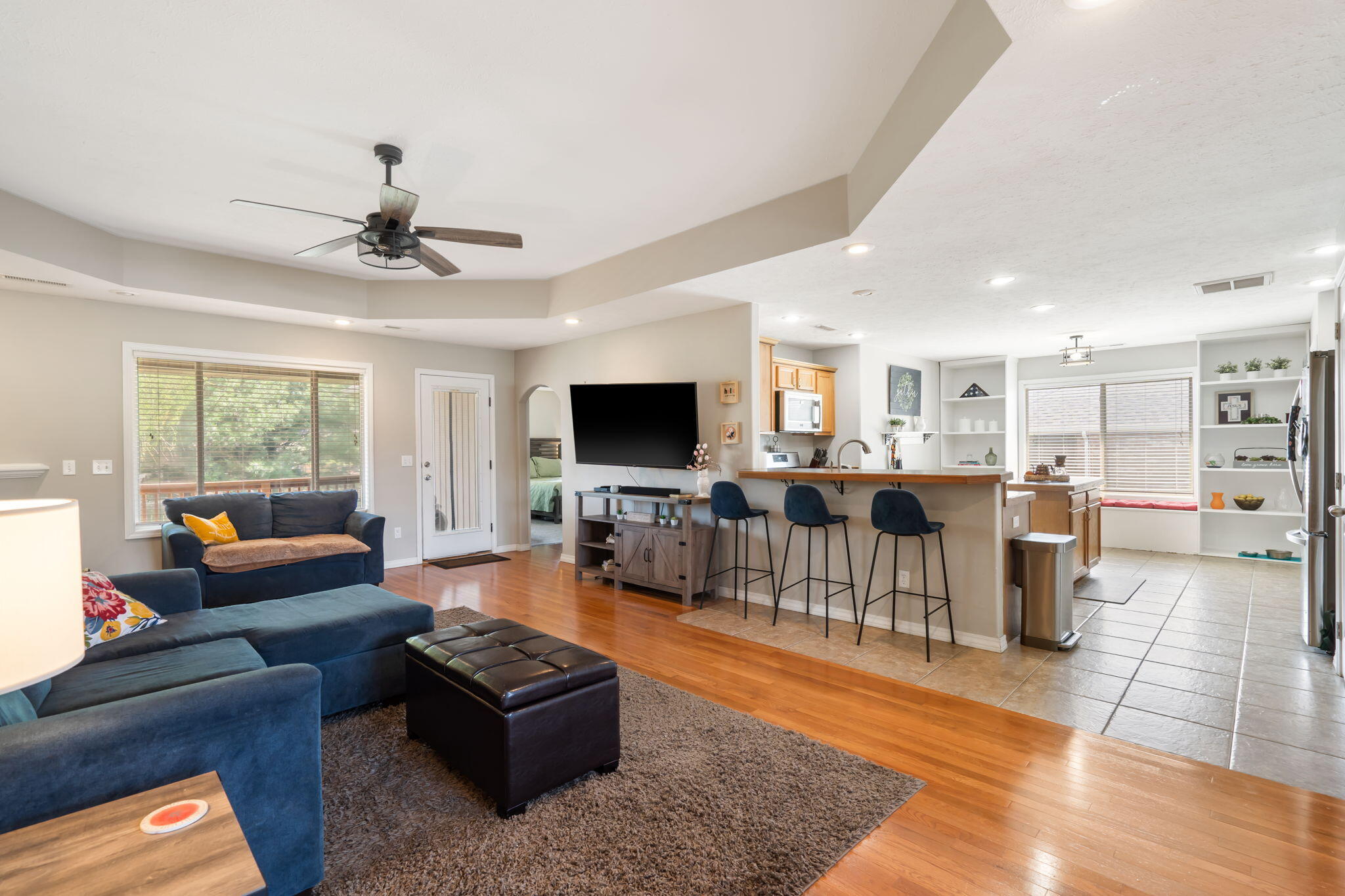 200 Meadowlark Property Photo 7