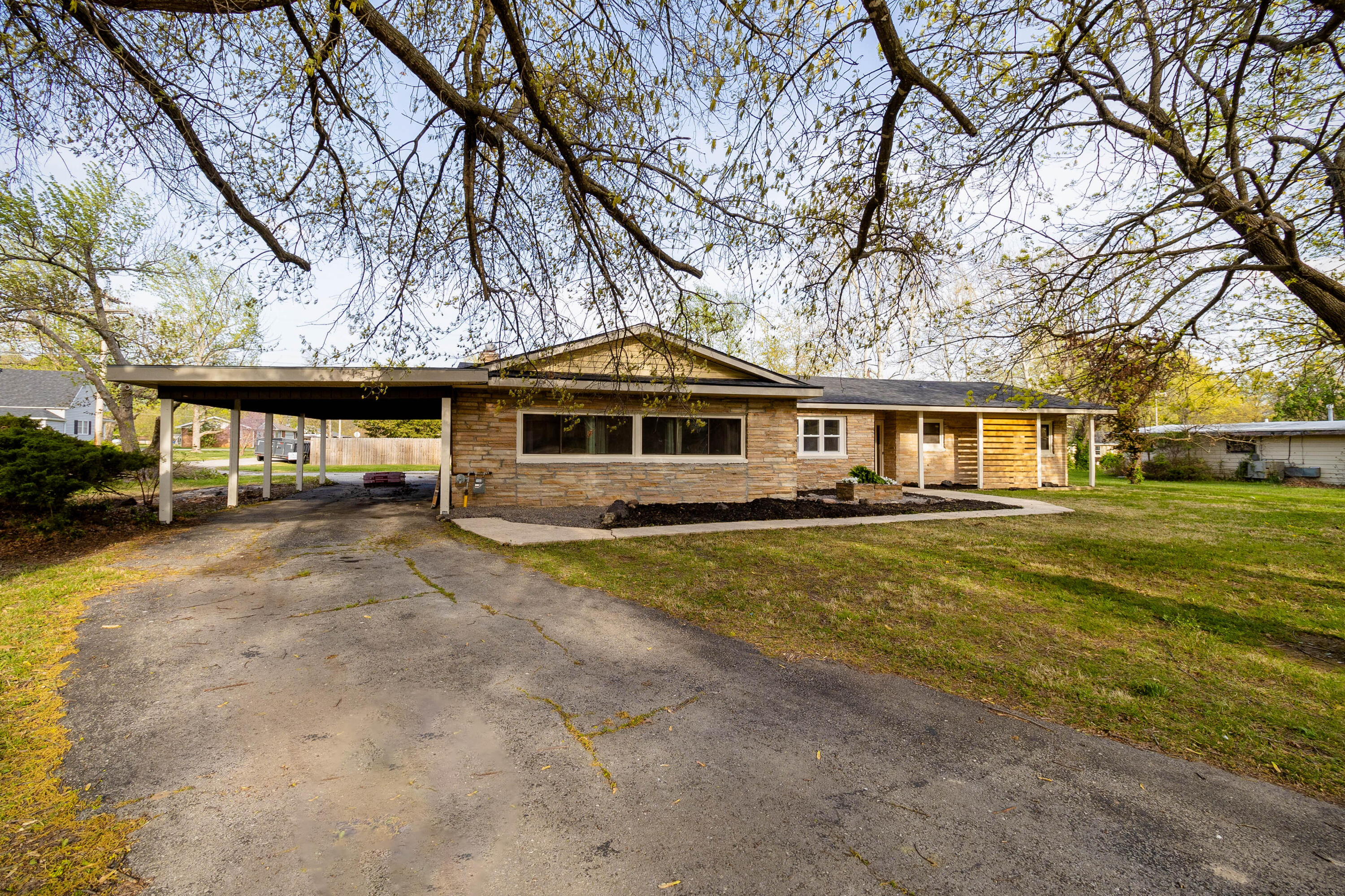 250 North Blair Street Property Photo 2