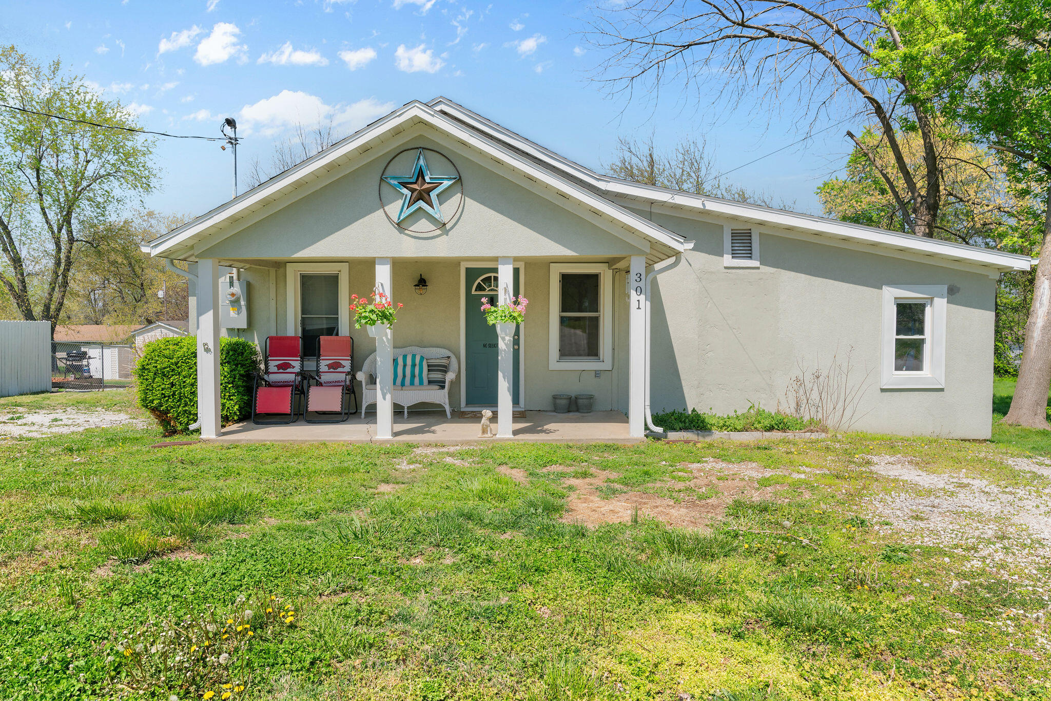301 West Ramsey Street Property Photo
