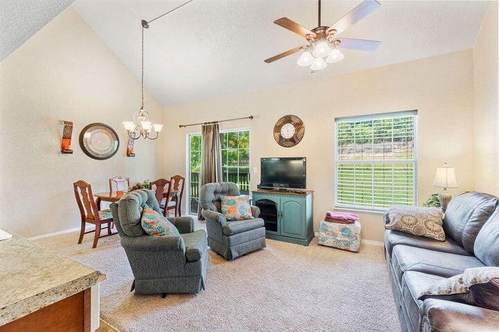 580 Abby Lane Property Photo 5