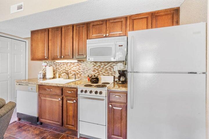 580 Abby Lane Property Photo 10