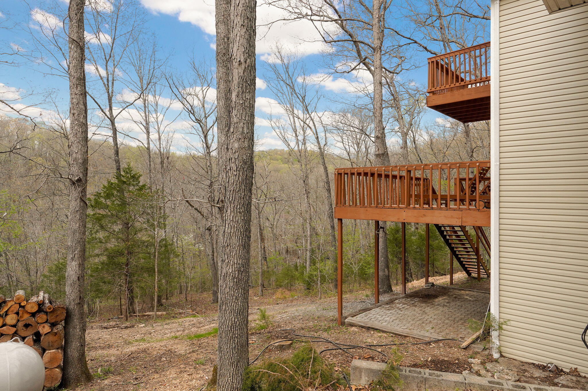 1229 Center Road Property Photo 16
