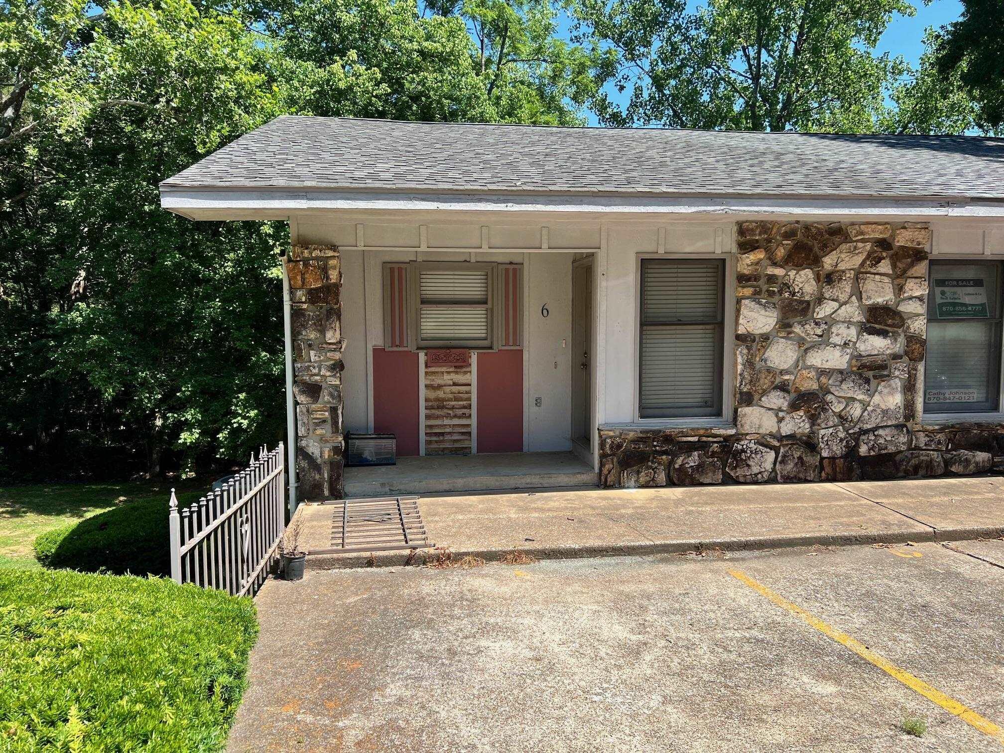 6 Akokisa Drive Property Photo 1