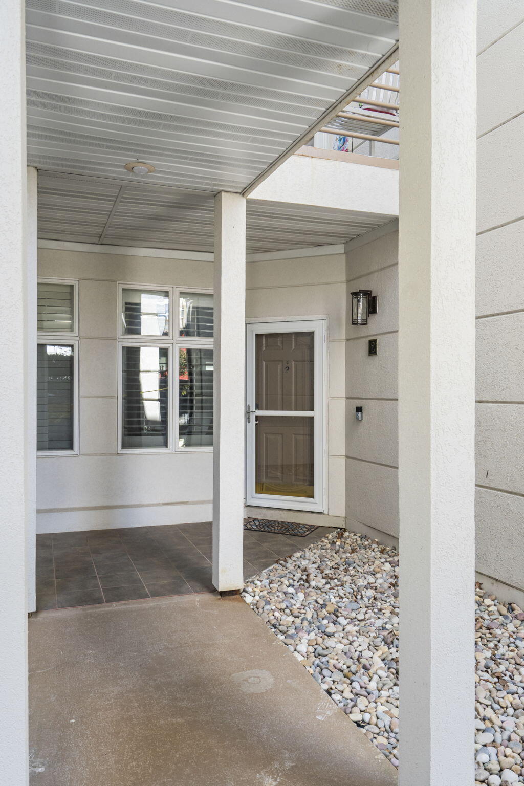 120 Oxford Court Property Photo 9
