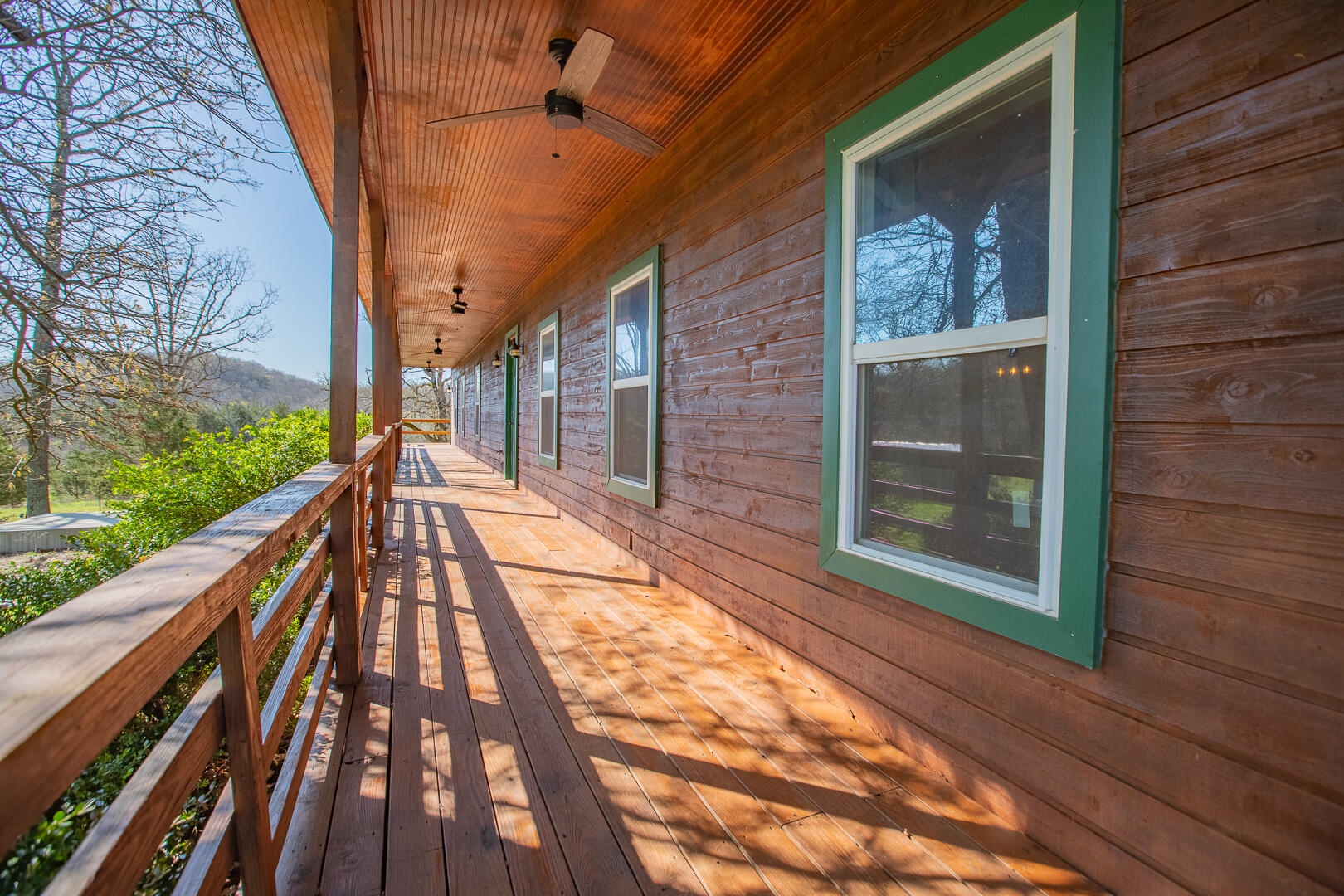 256 Postage Lane Property Photo 5