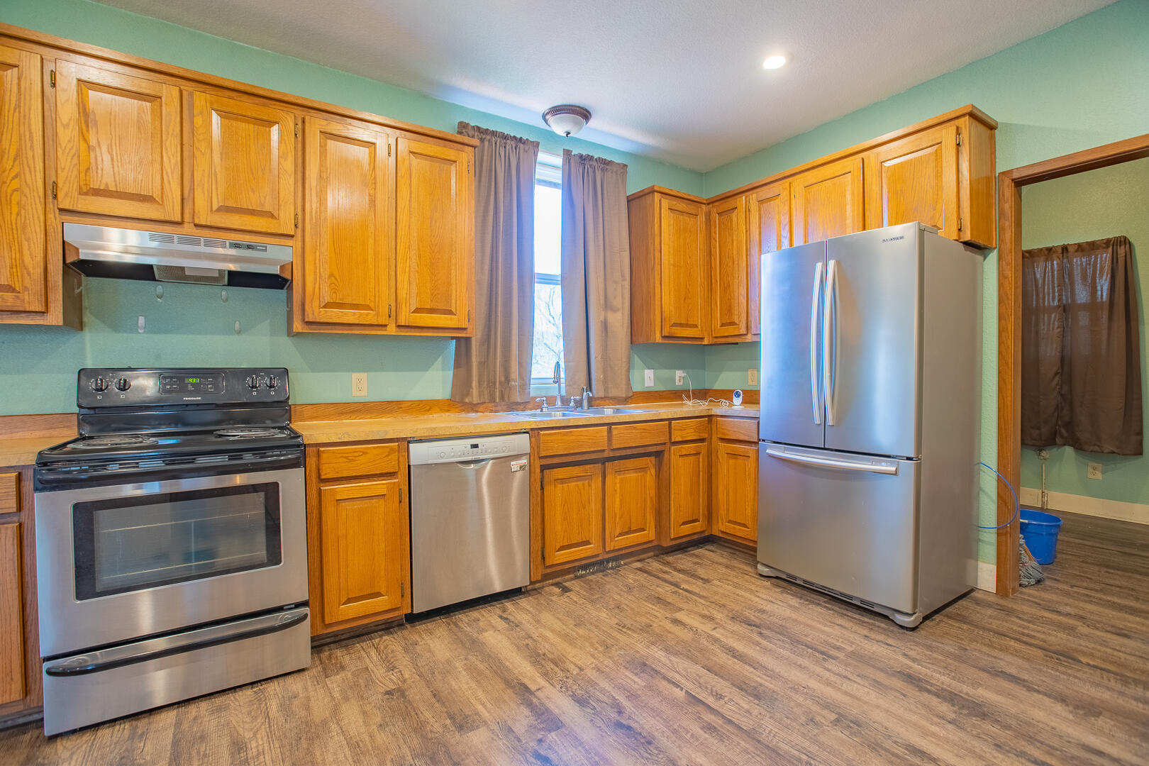 256 Postage Lane Property Photo 19