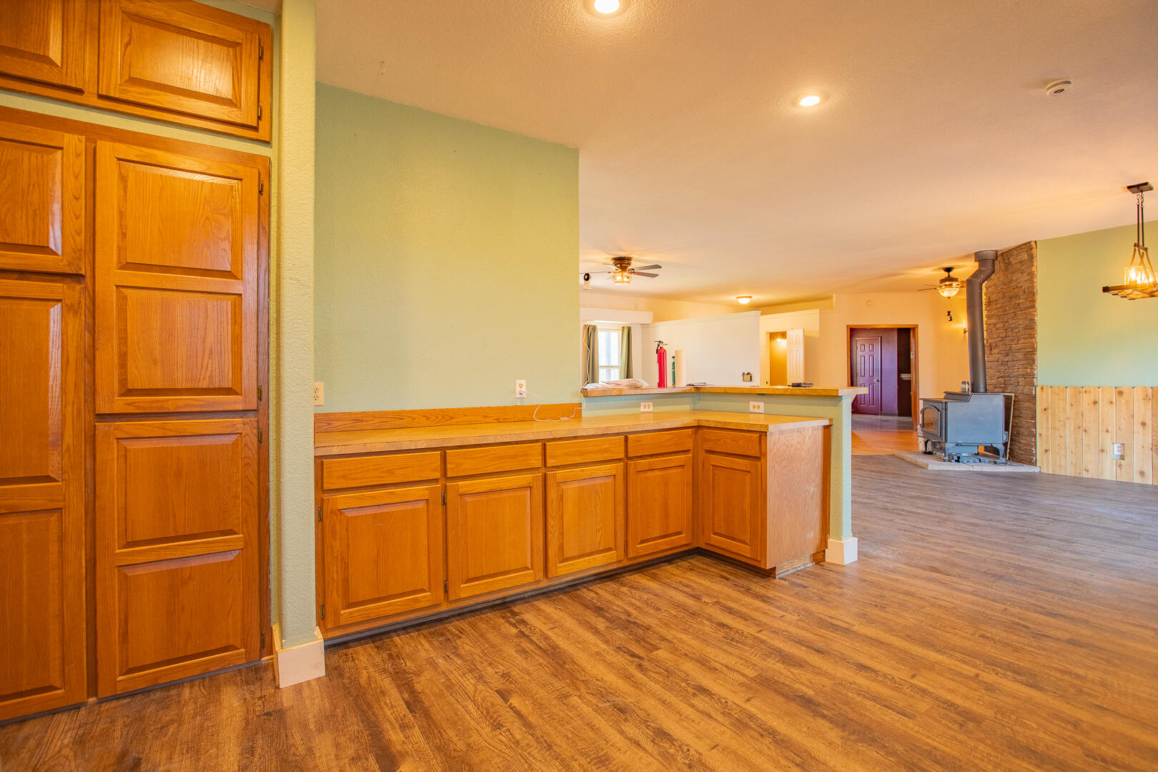 256 Postage Lane Property Photo 20