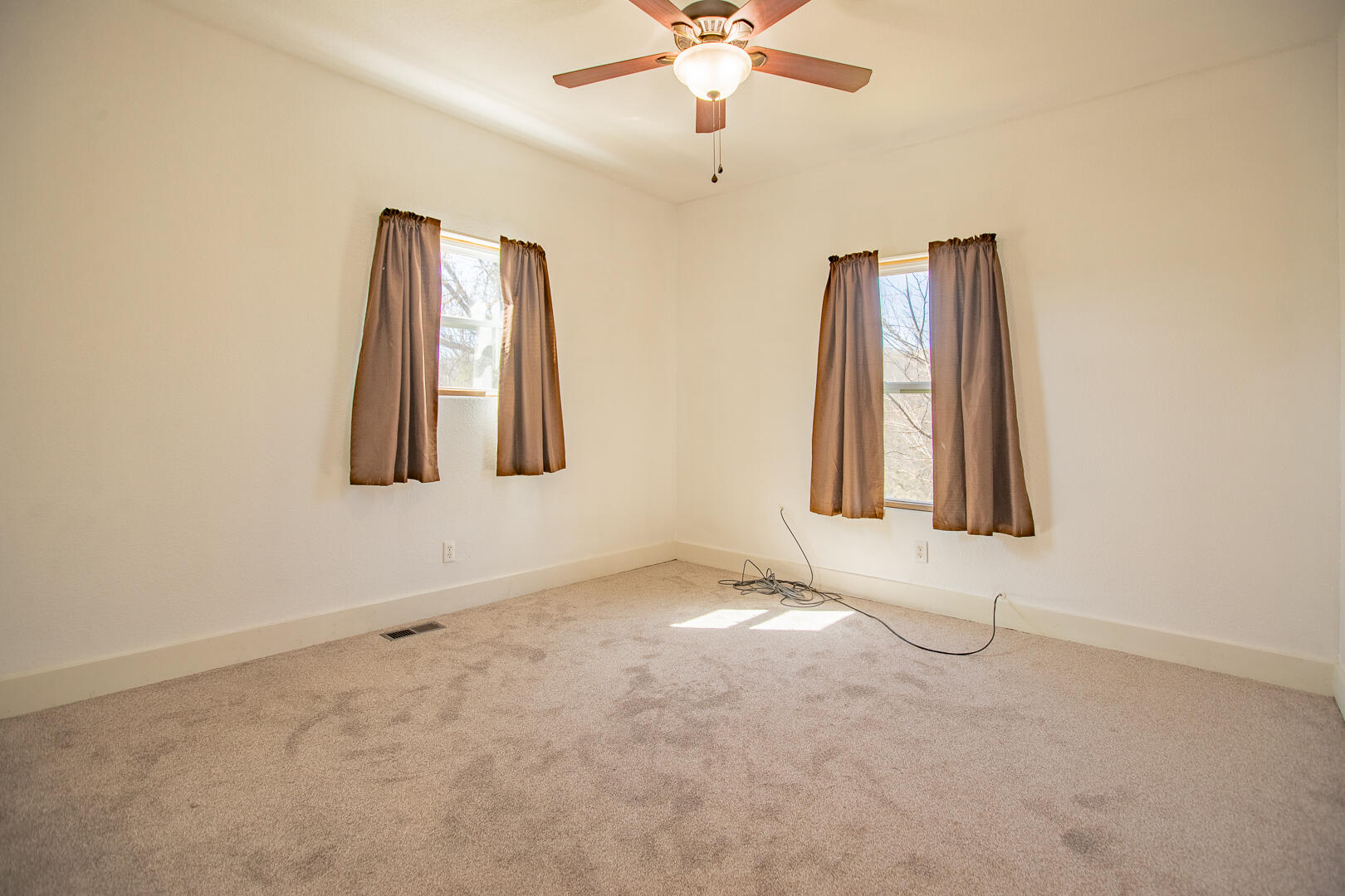 256 Postage Lane Property Photo 24