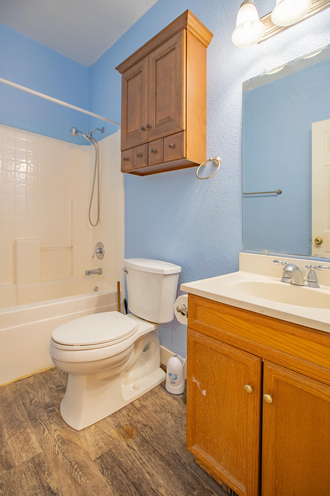 256 Postage Lane Property Photo 30