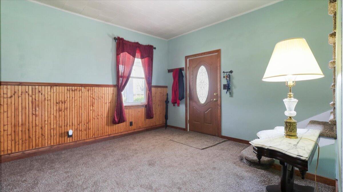 2204 Gleghorn St Property Photo 6