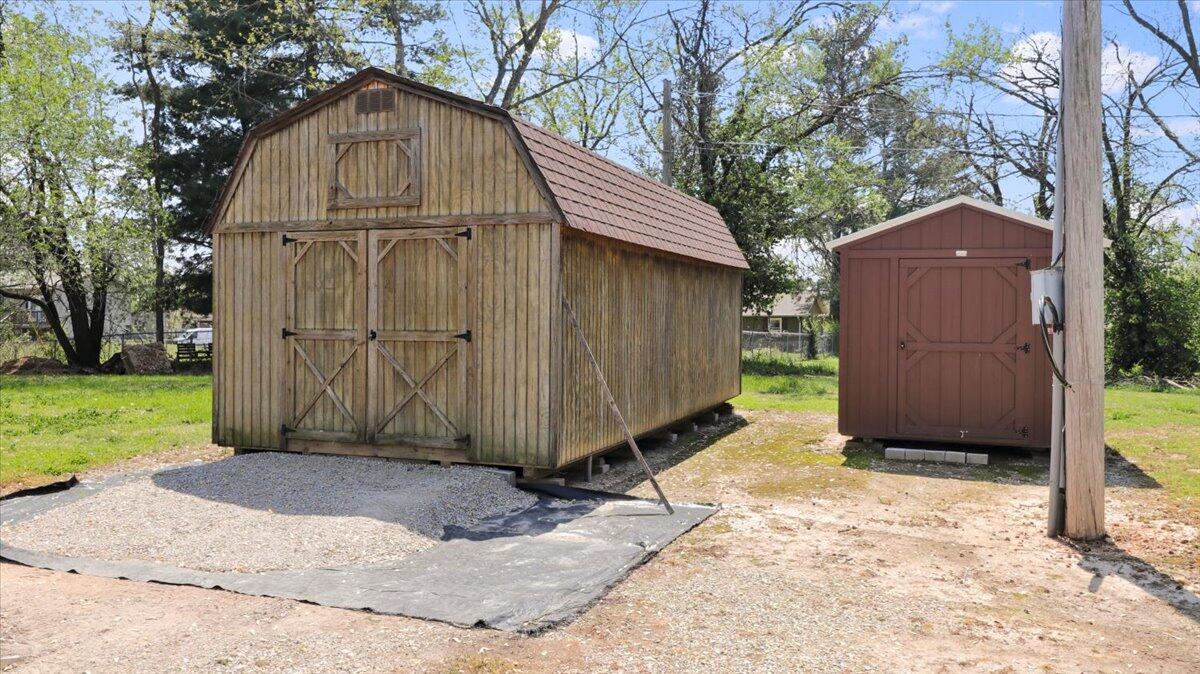 2204 Gleghorn St Property Photo 26