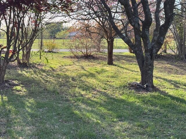 372 State Highway 173 Property Photo 3