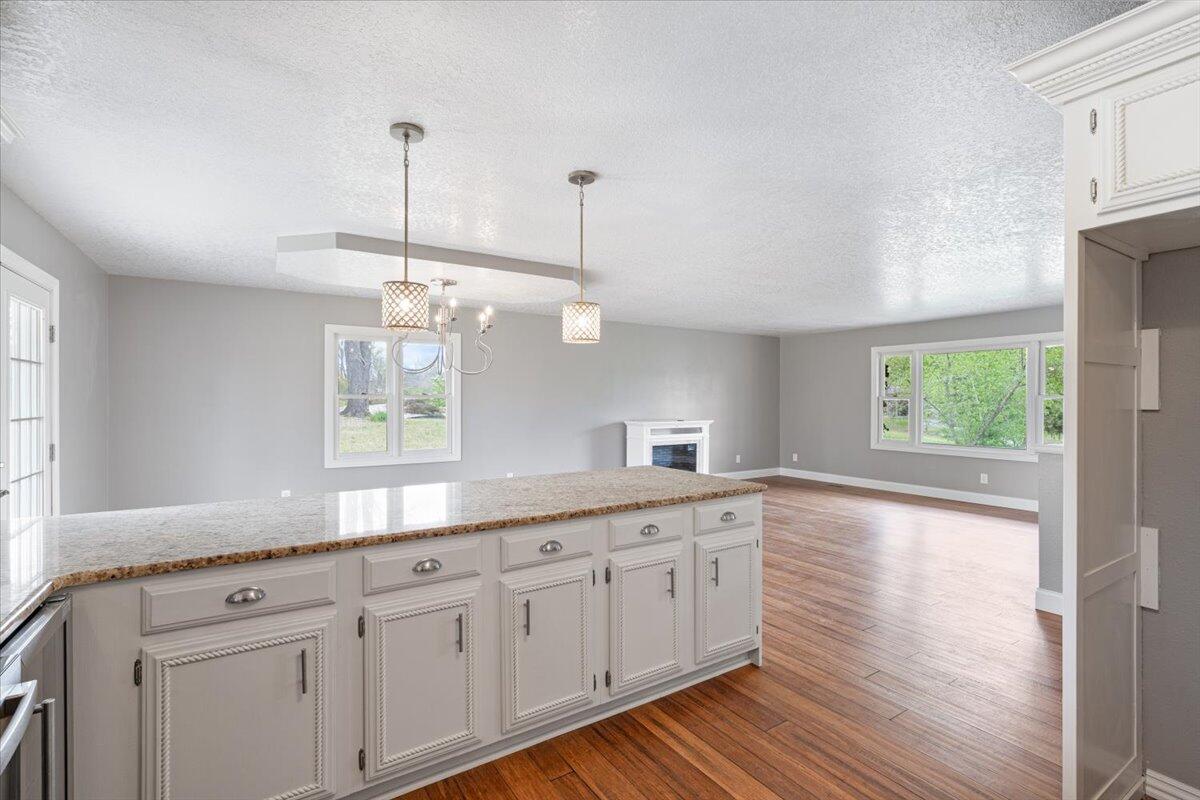 101 Poindexter Drive Property Photo 14