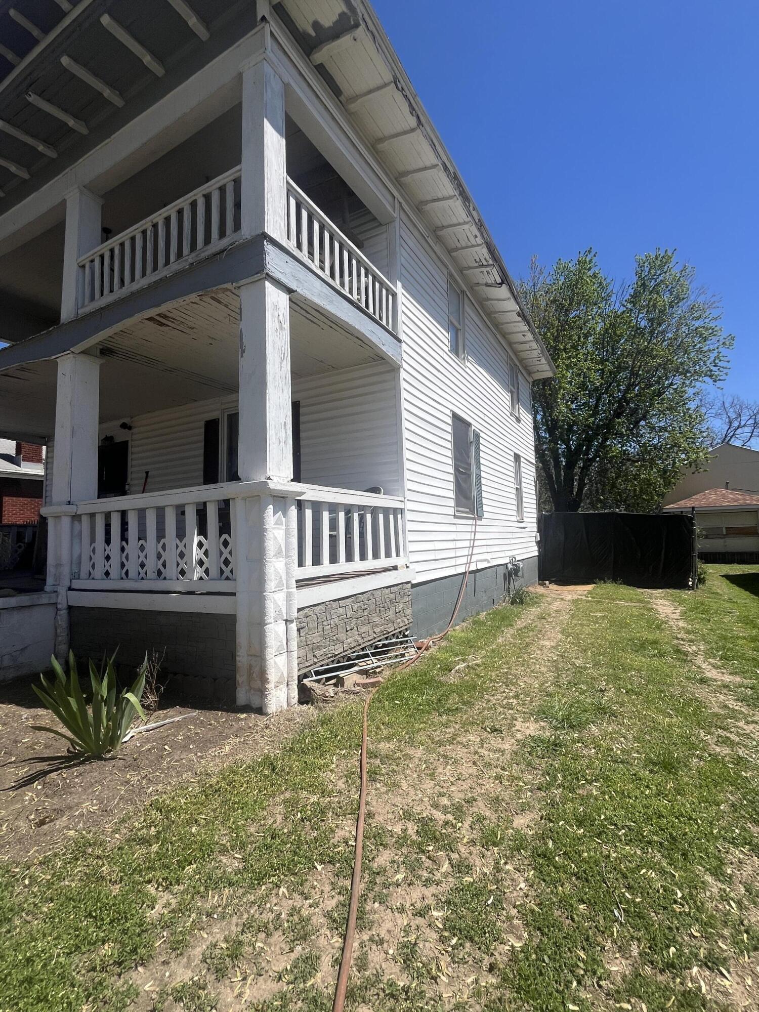 1862 North Grant Avenue Property Photo 4