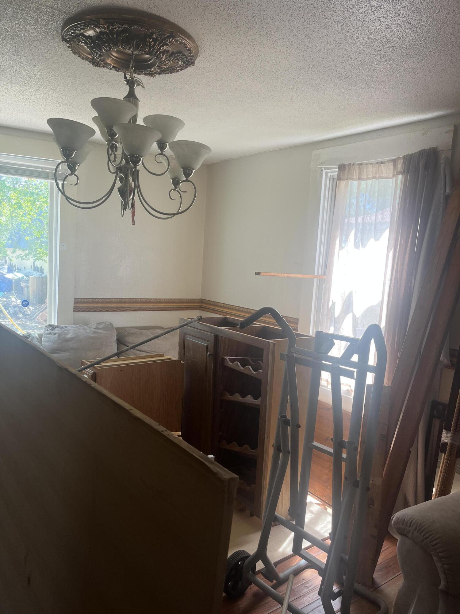 1862 North Grant Avenue Property Photo 11