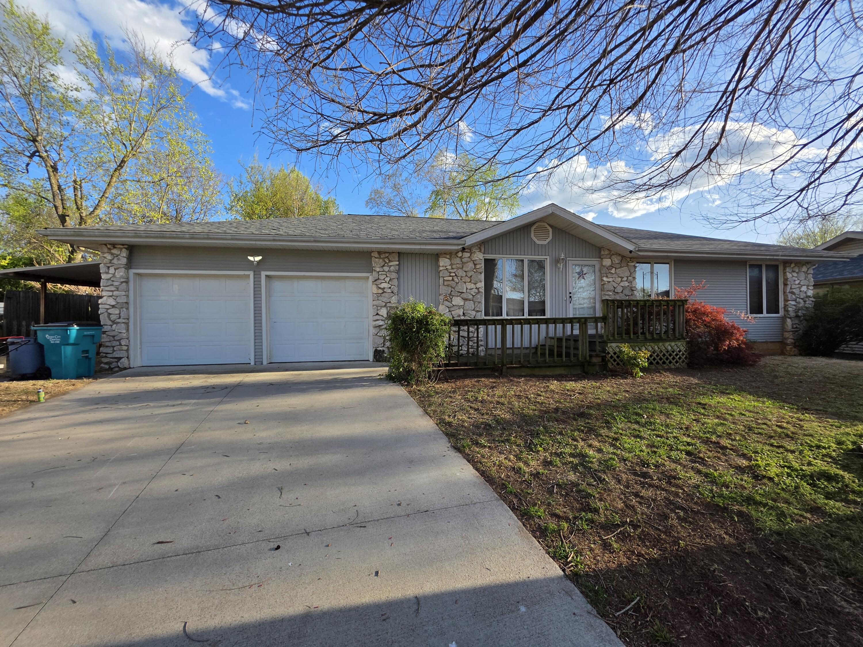 3116 West Countryside Court Property Photo 1