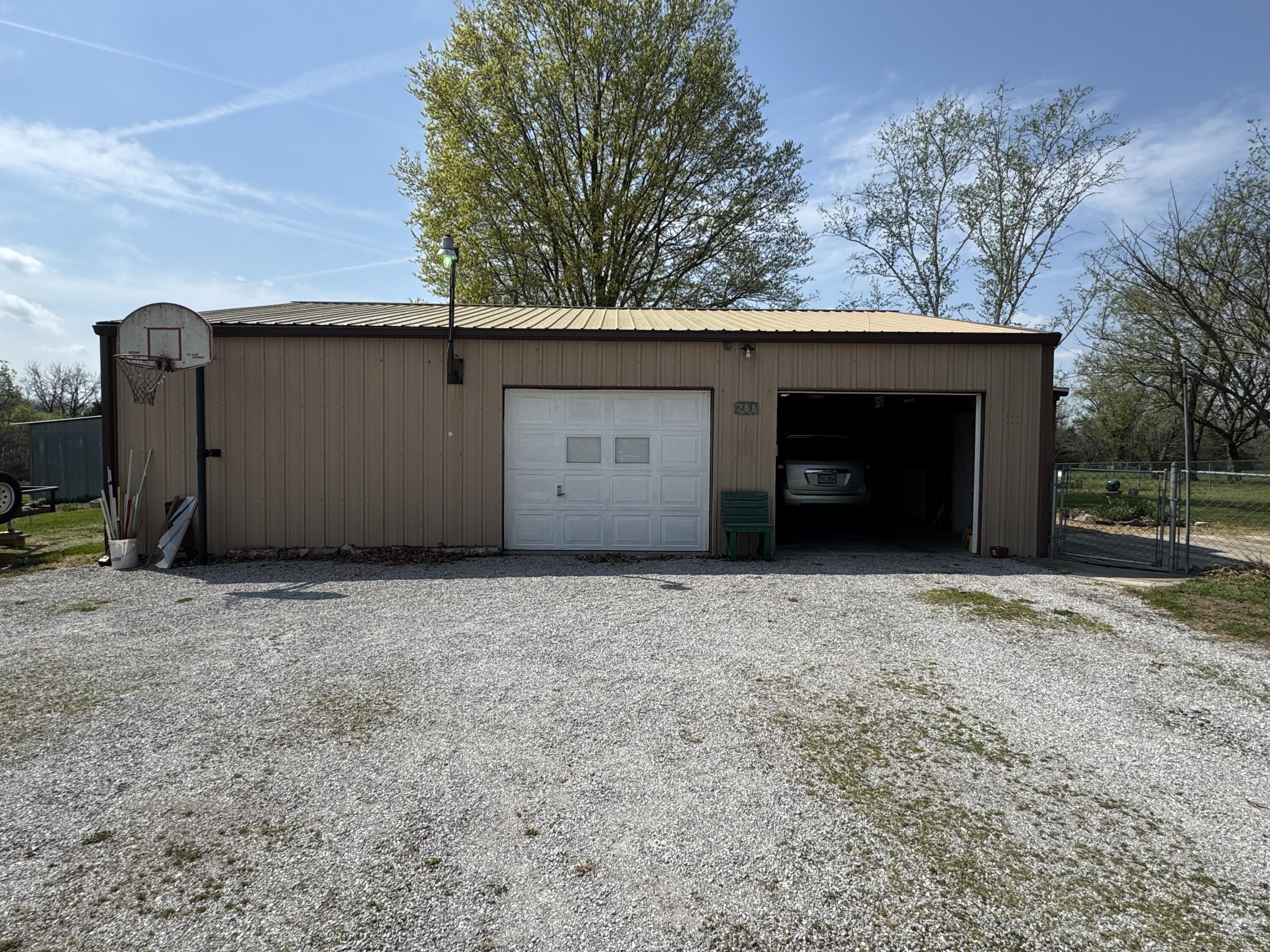 208 Carter Road Property Photo 5