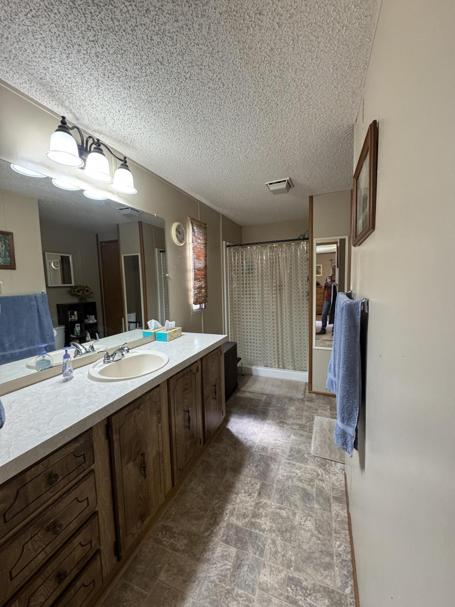 208 Carter Road Property Photo 14