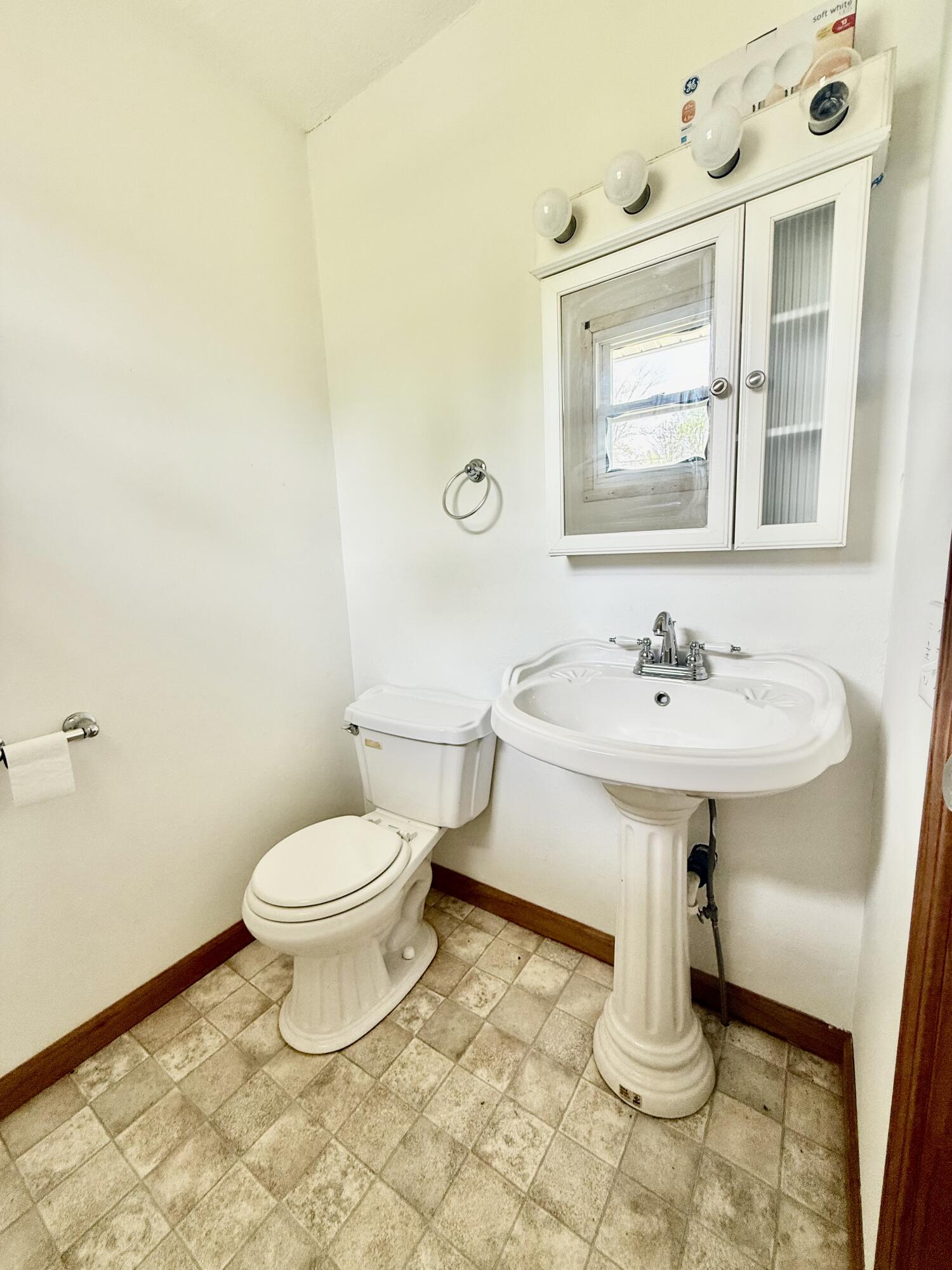 1224 Dewey Street Property Photo 11
