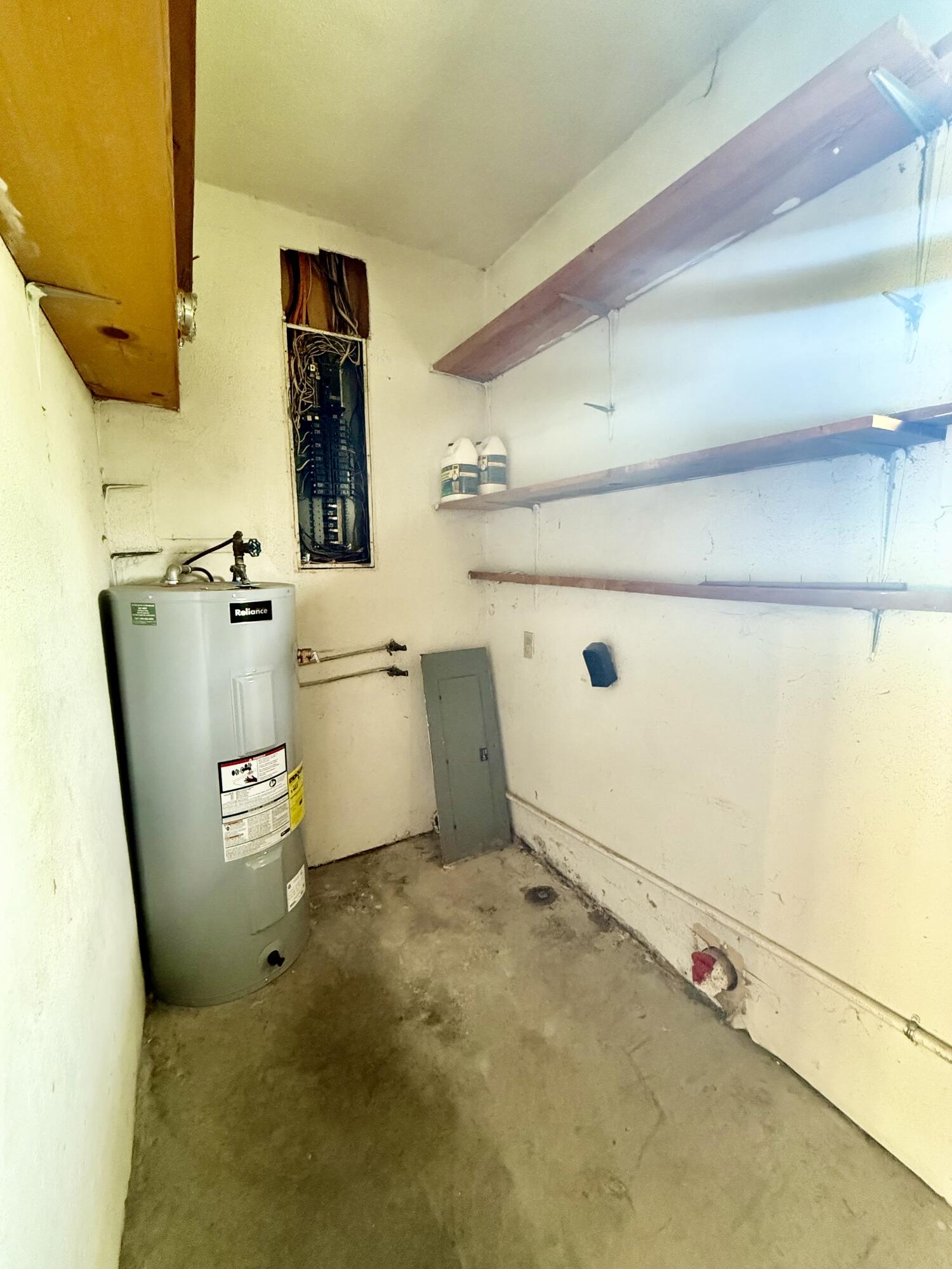 1224 Dewey Street Property Photo 13