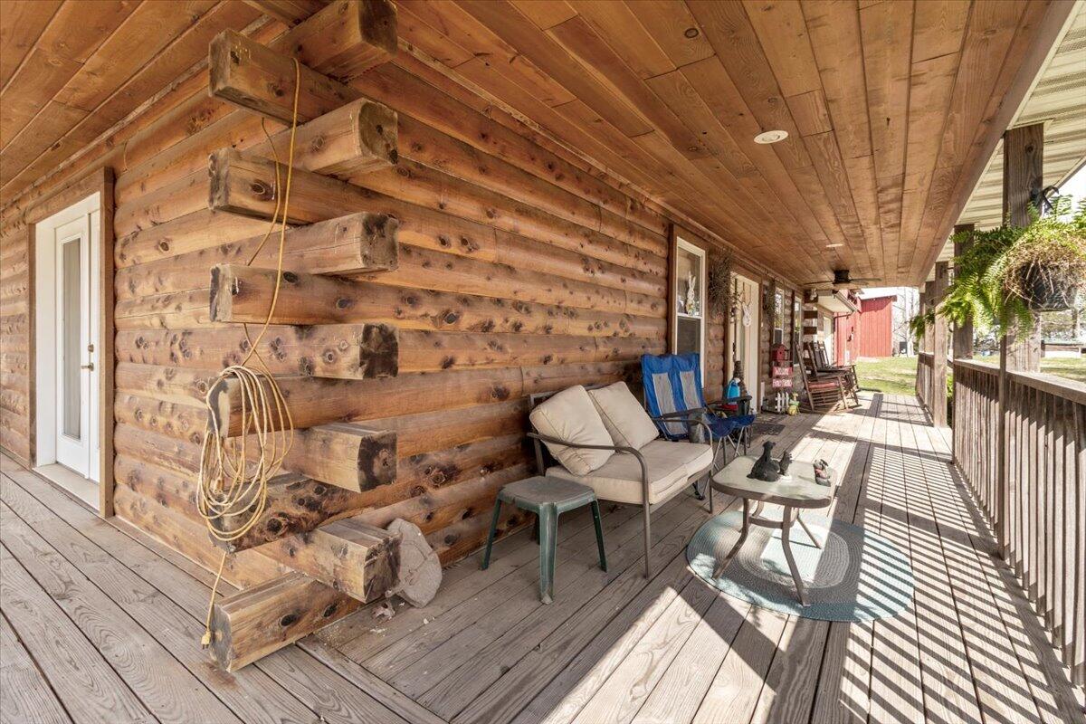 7745 Murr Road Property Photo 2