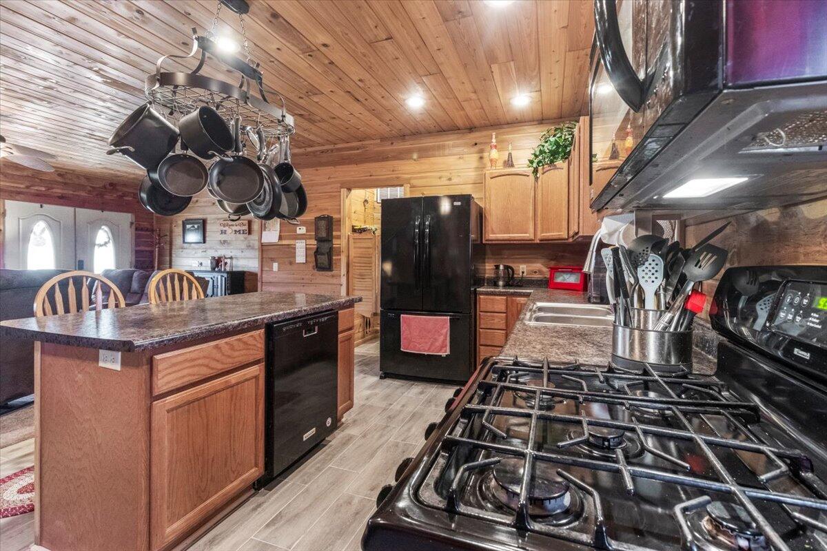 7745 Murr Road Property Photo 12