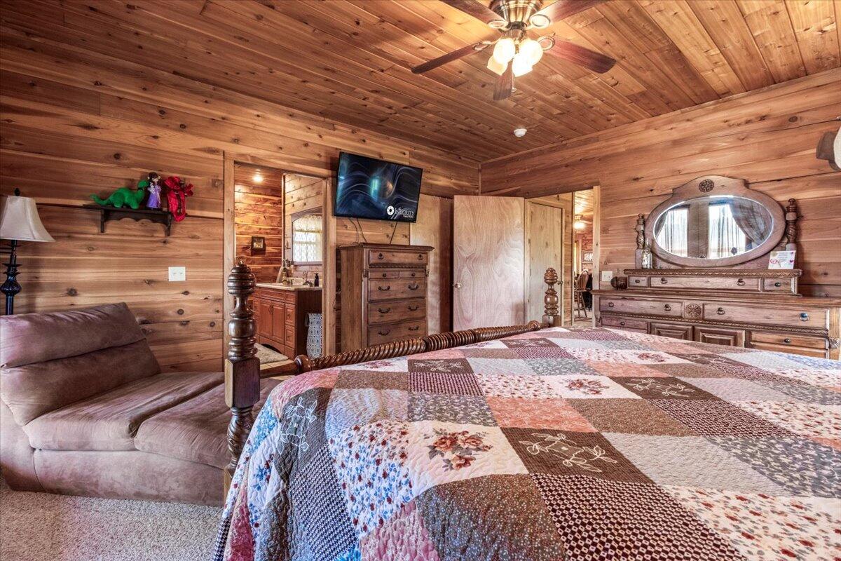 7745 Murr Road Property Photo 17
