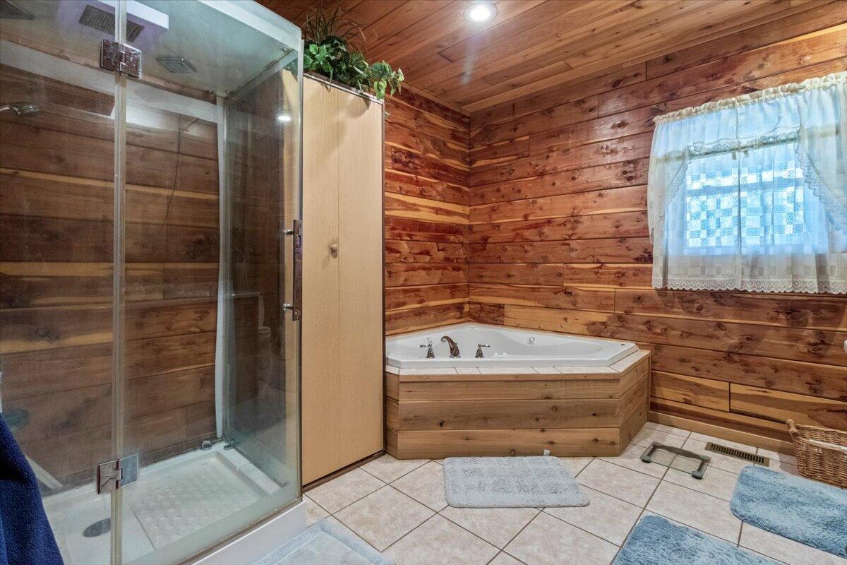 7745 Murr Road Property Photo 19