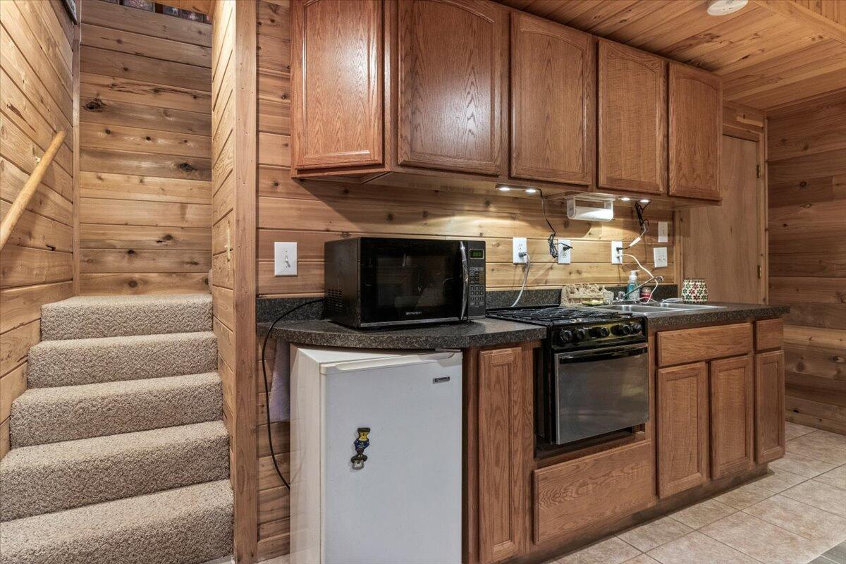 7745 Murr Road Property Photo 20