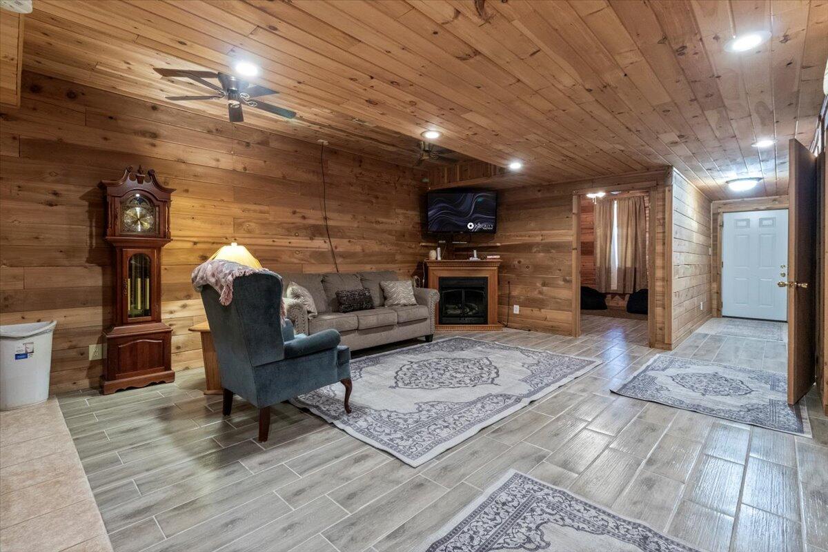 7745 Murr Road Property Photo 24