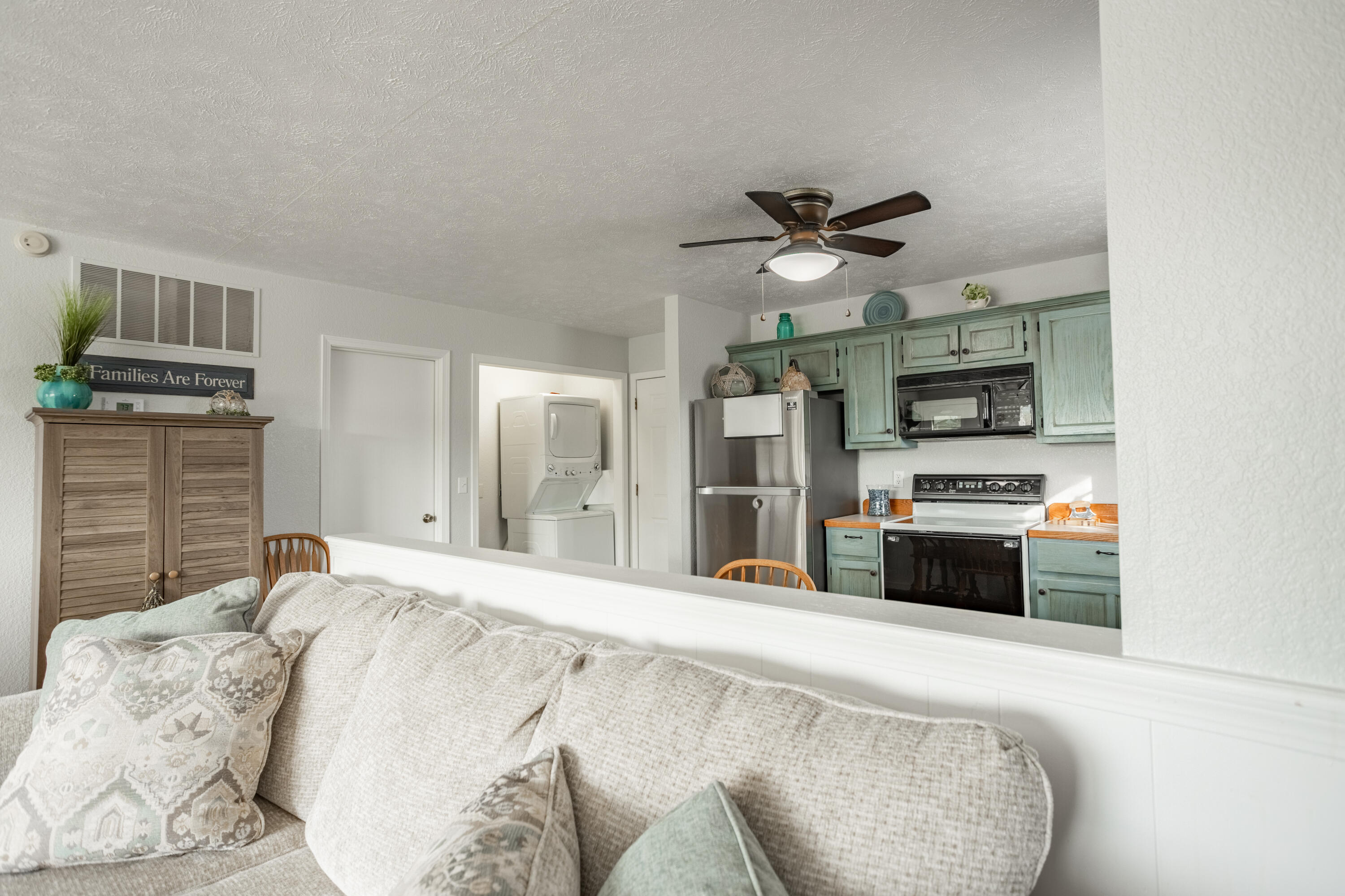 47 Misty Den Drive Property Photo 14