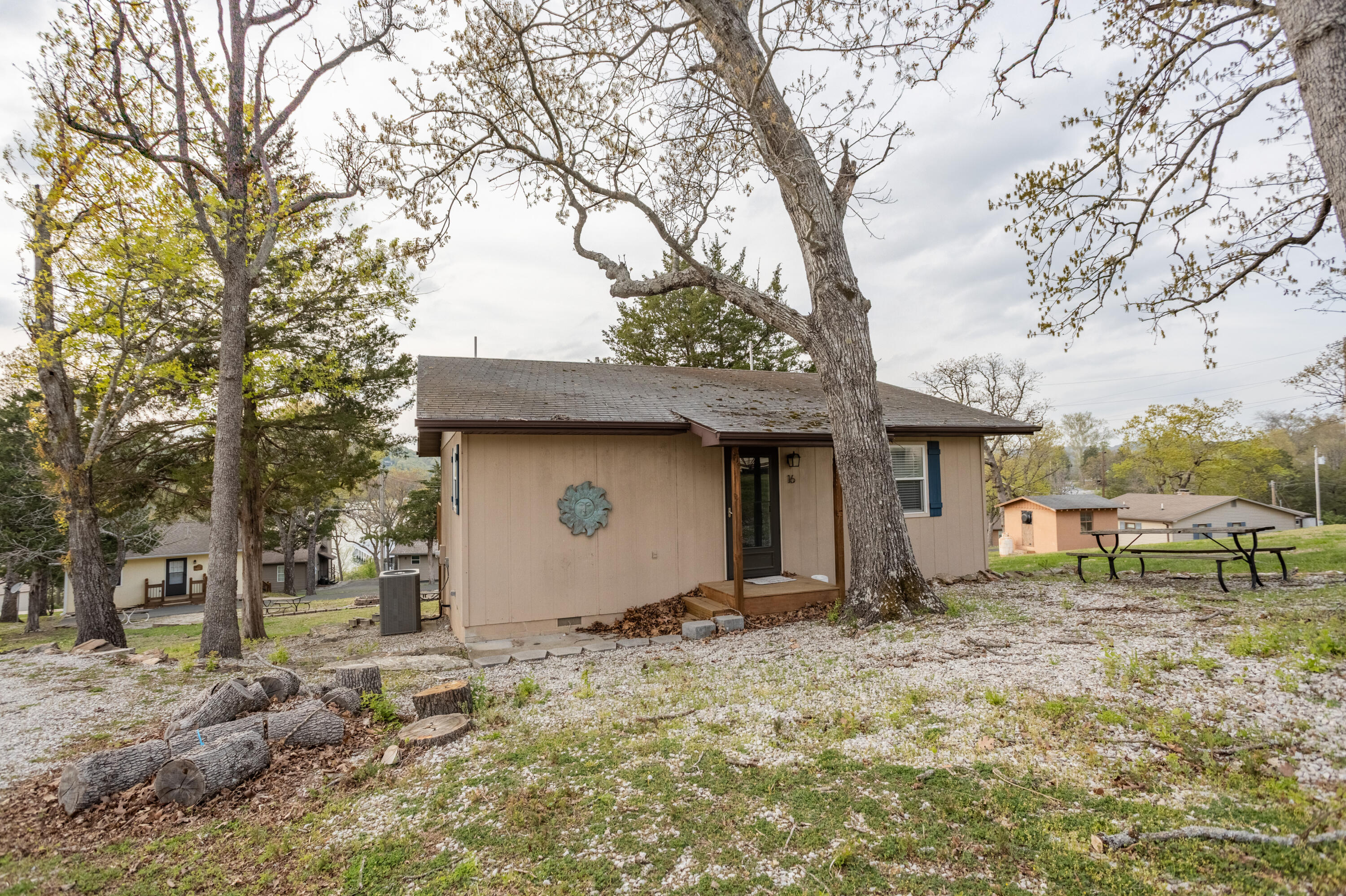 47 Misty Den Drive Property Photo 30