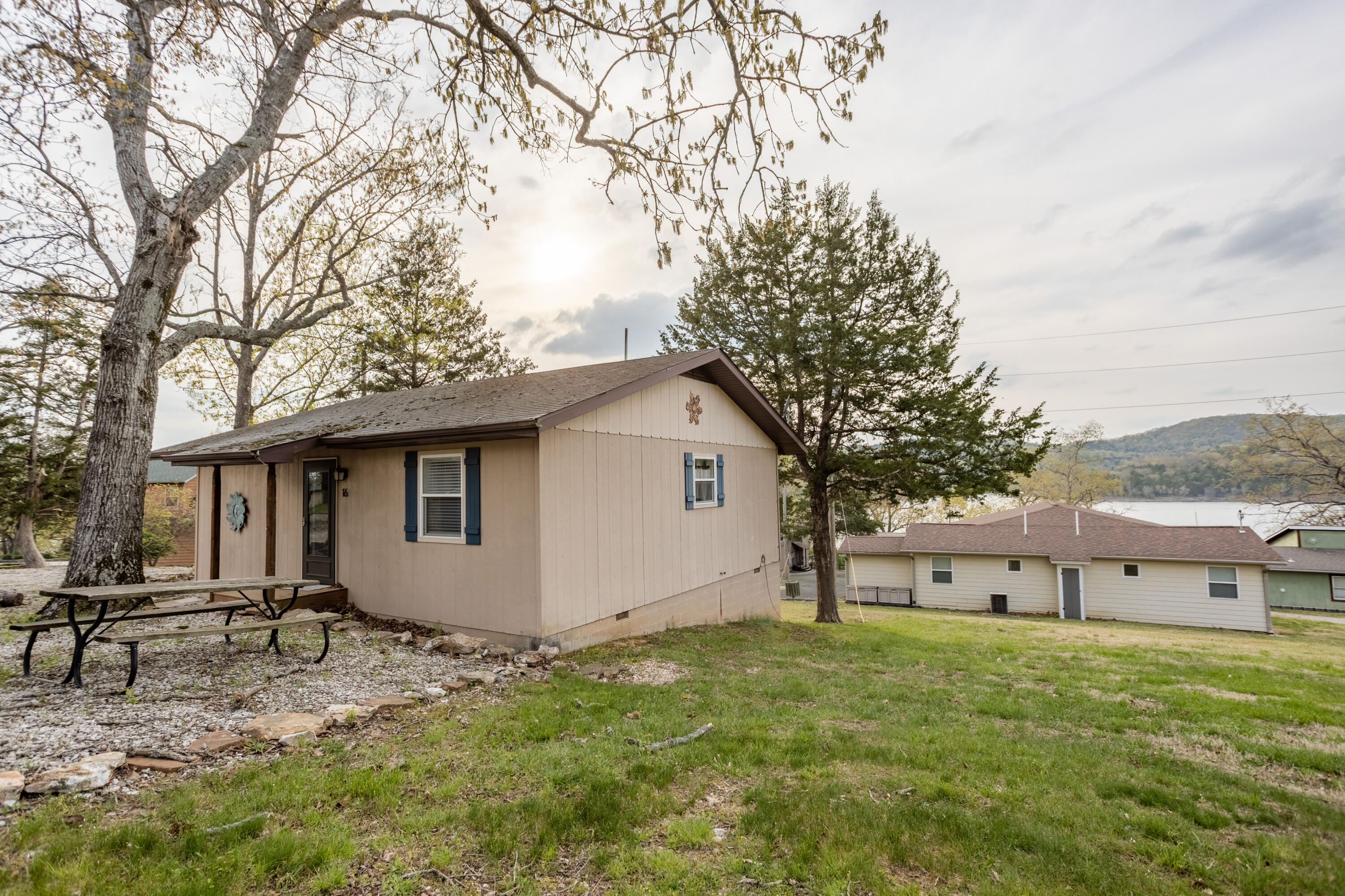47 Misty Den Drive Property Photo 32