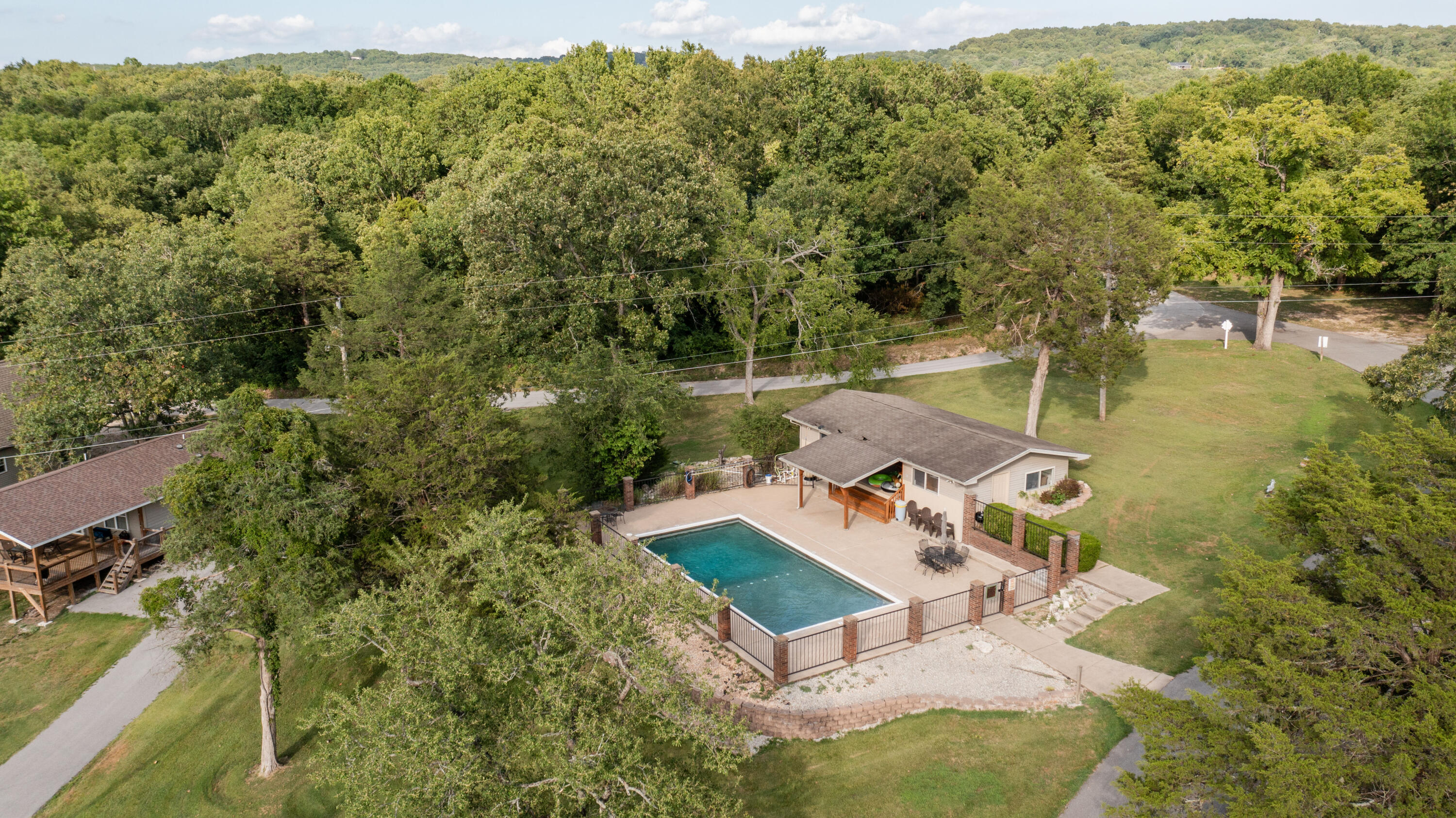 47 Misty Den Drive Property Photo 45
