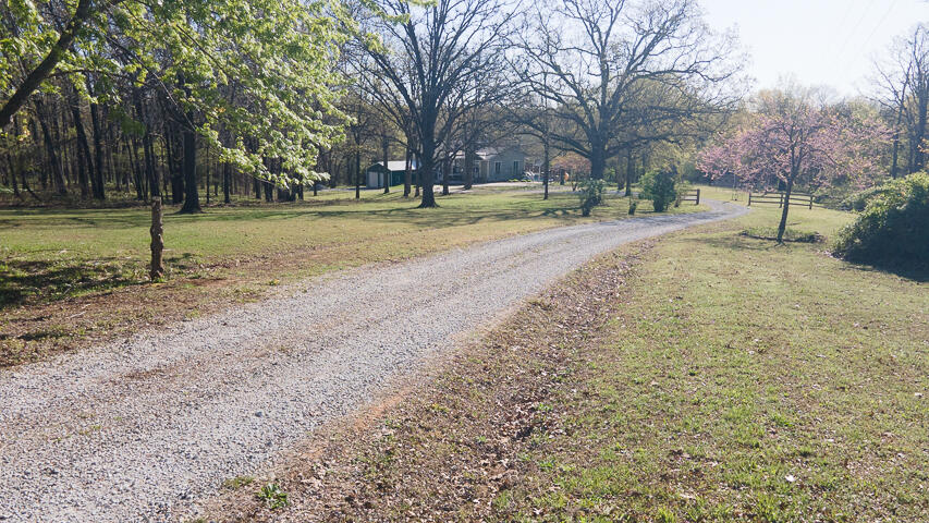 3275 South 175 Road Property Photo 2