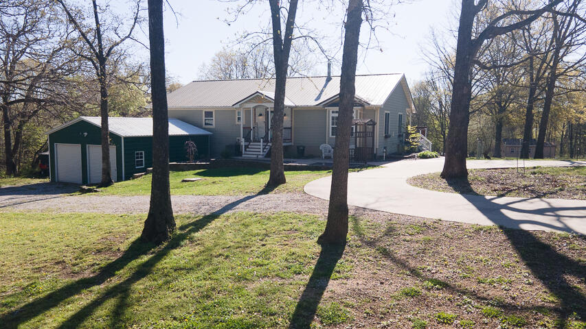 3275 South 175 Road Property Photo 3