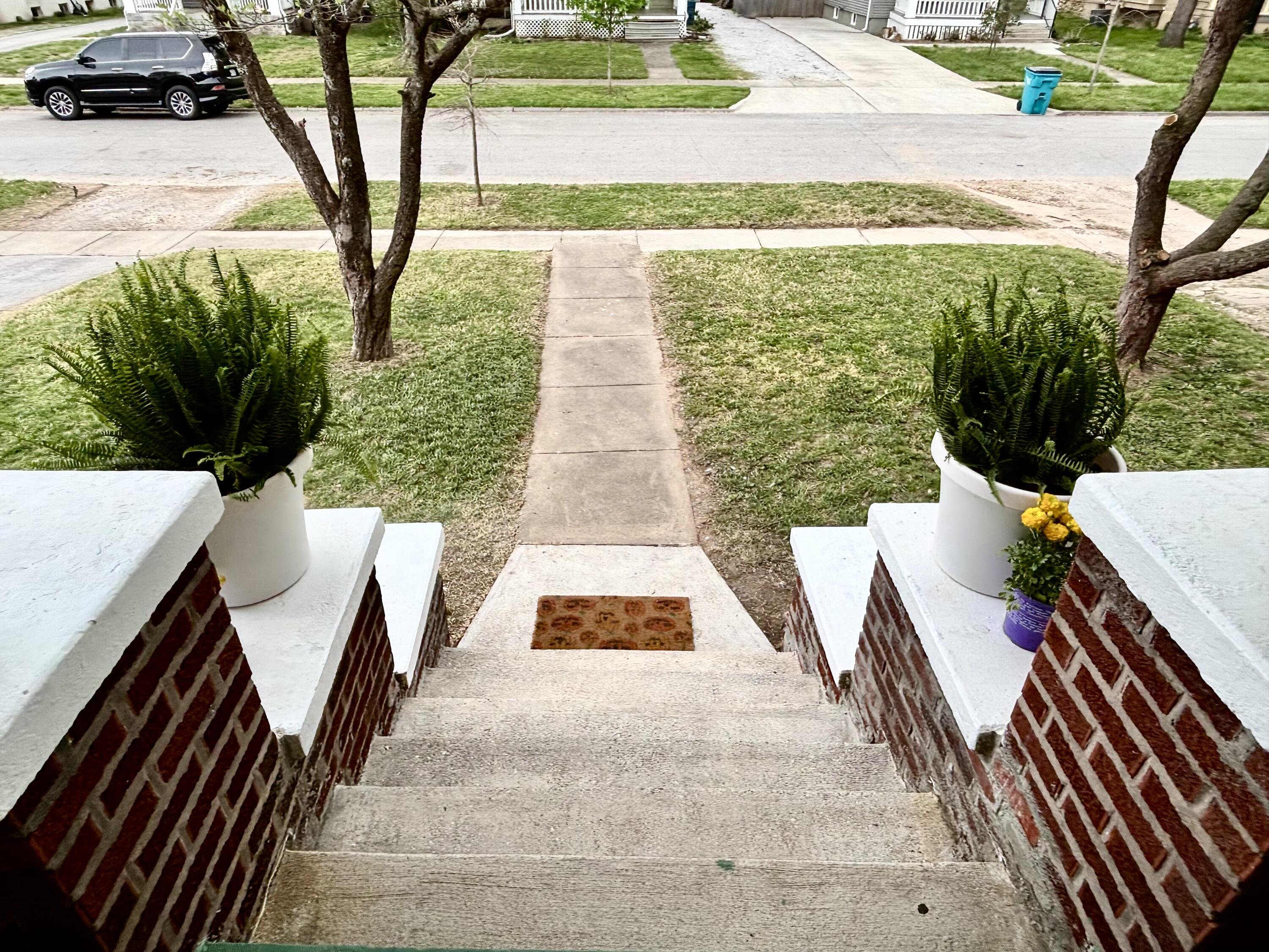535 East Normal Street Property Photo 2