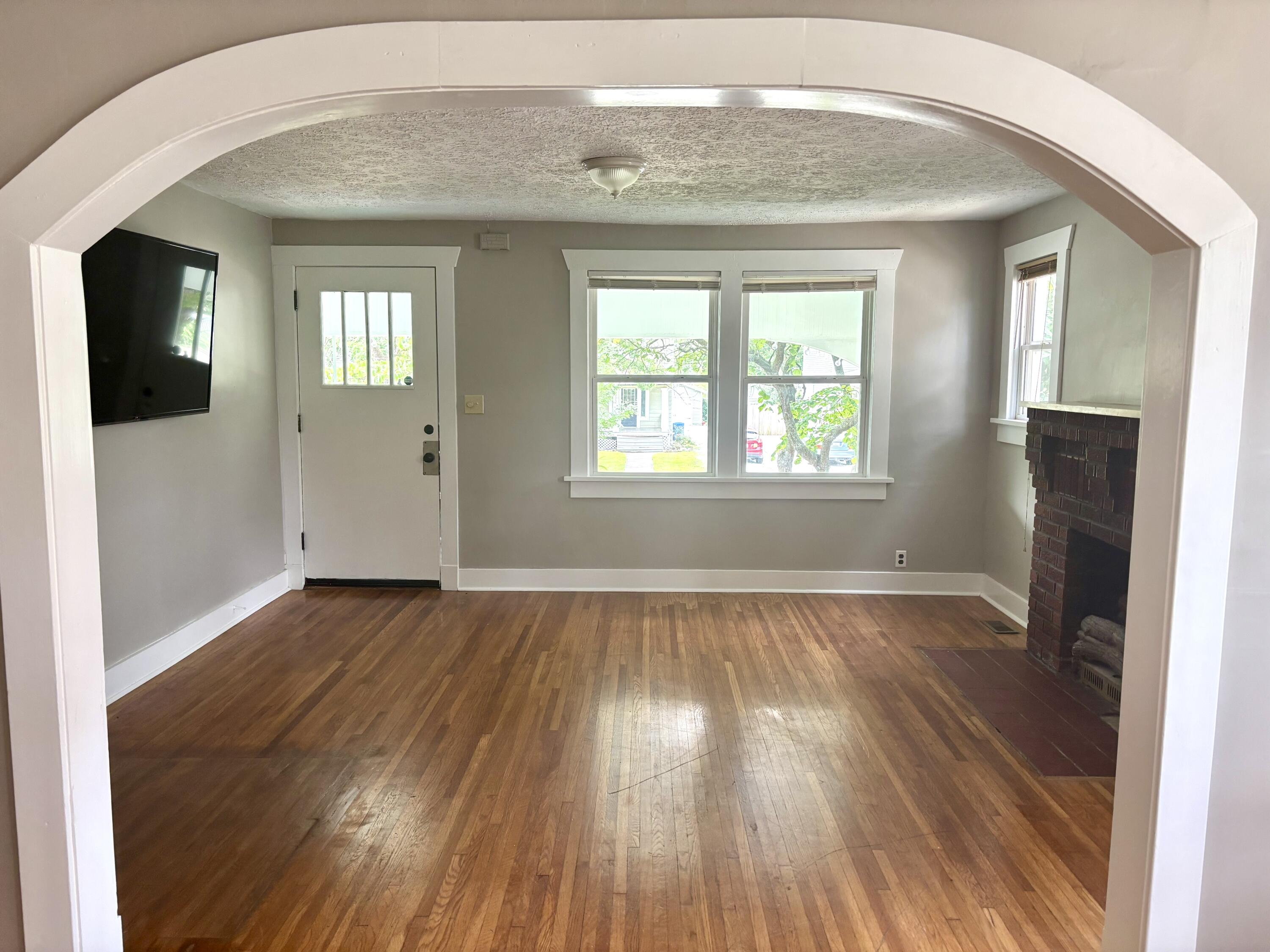 535 East Normal Street Property Photo 3