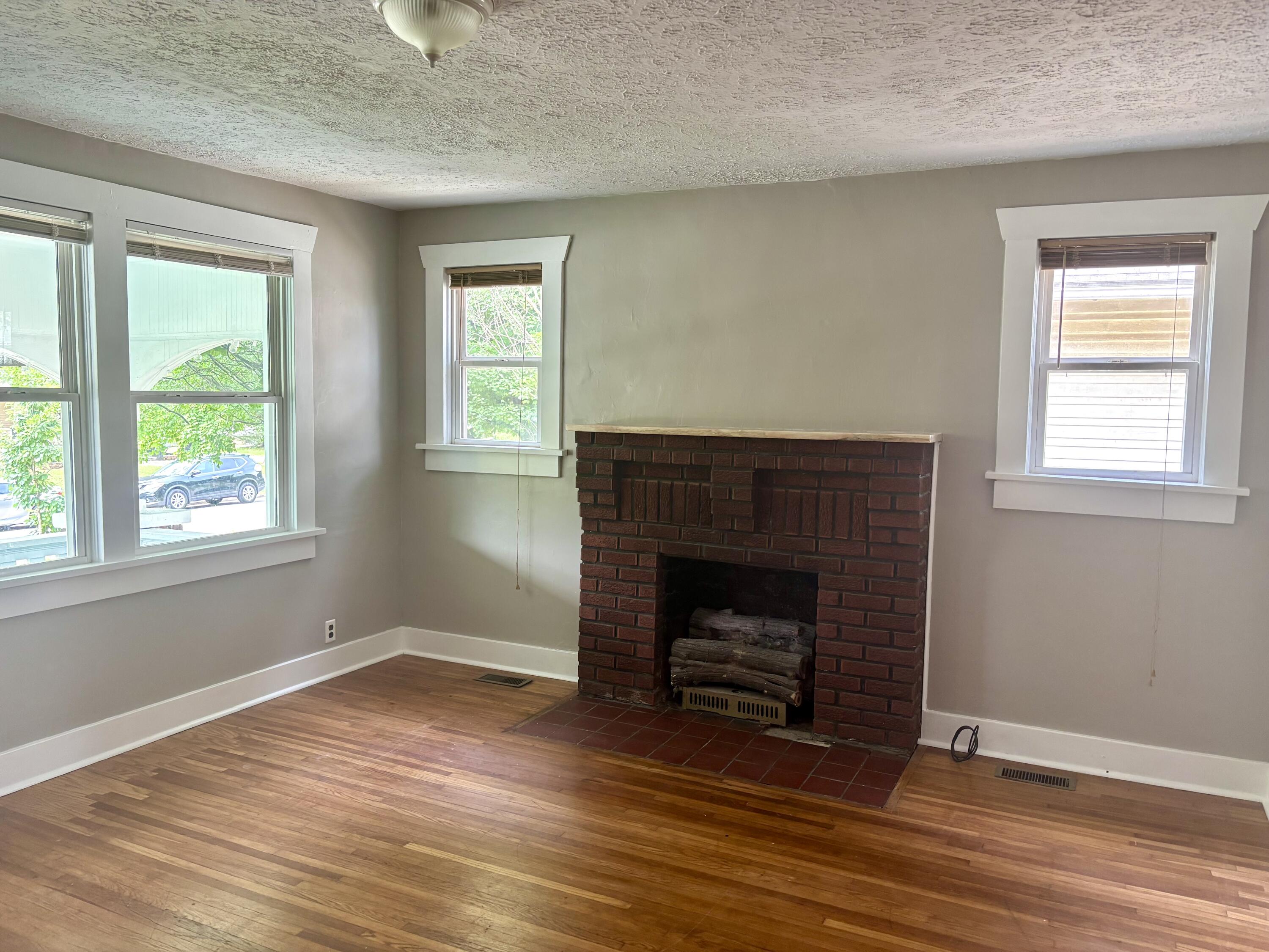 535 East Normal Street Property Photo 4