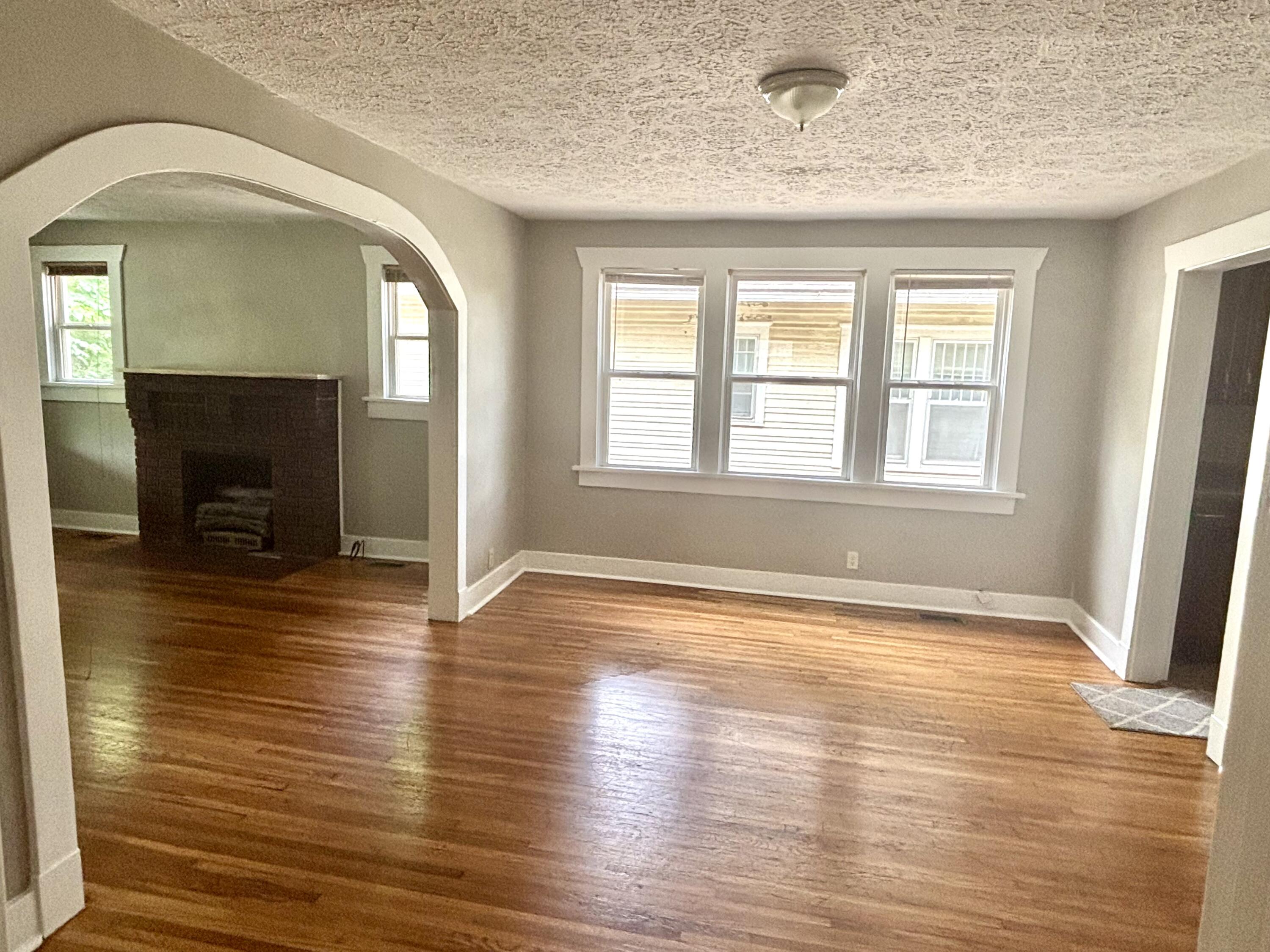 535 East Normal Street Property Photo 8