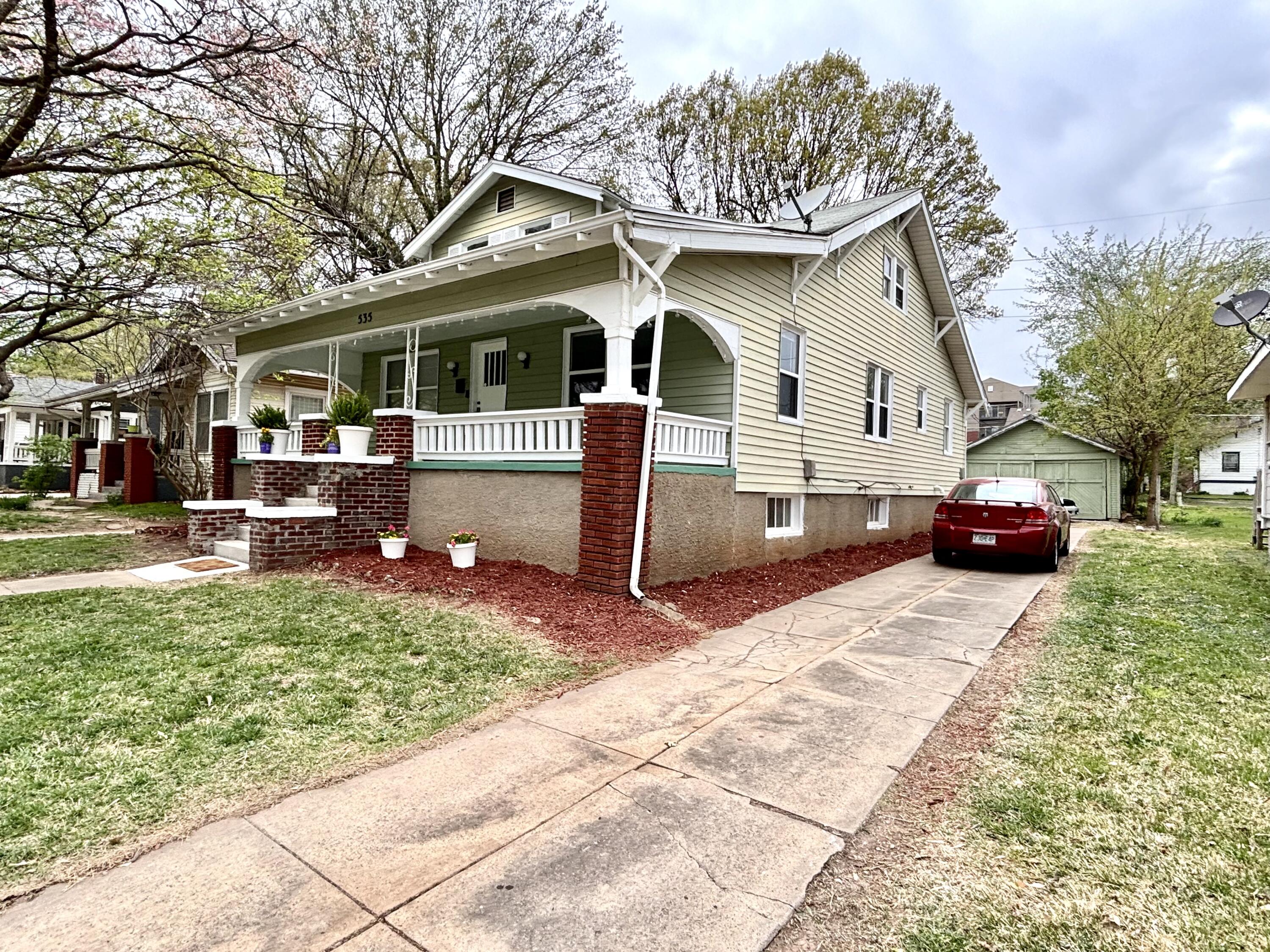 535 East Normal Street Property Photo 12
