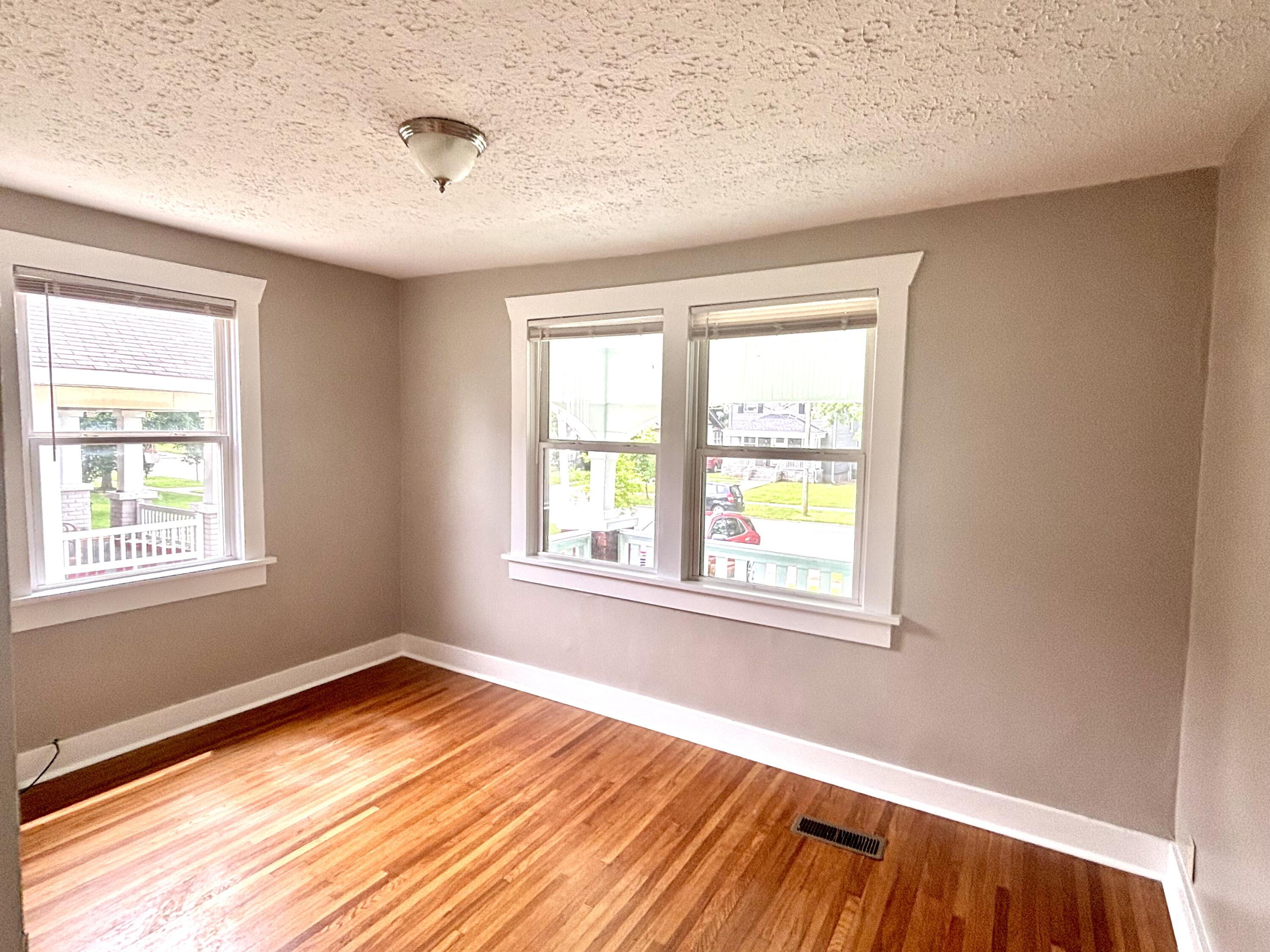 535 East Normal Street Property Photo 16