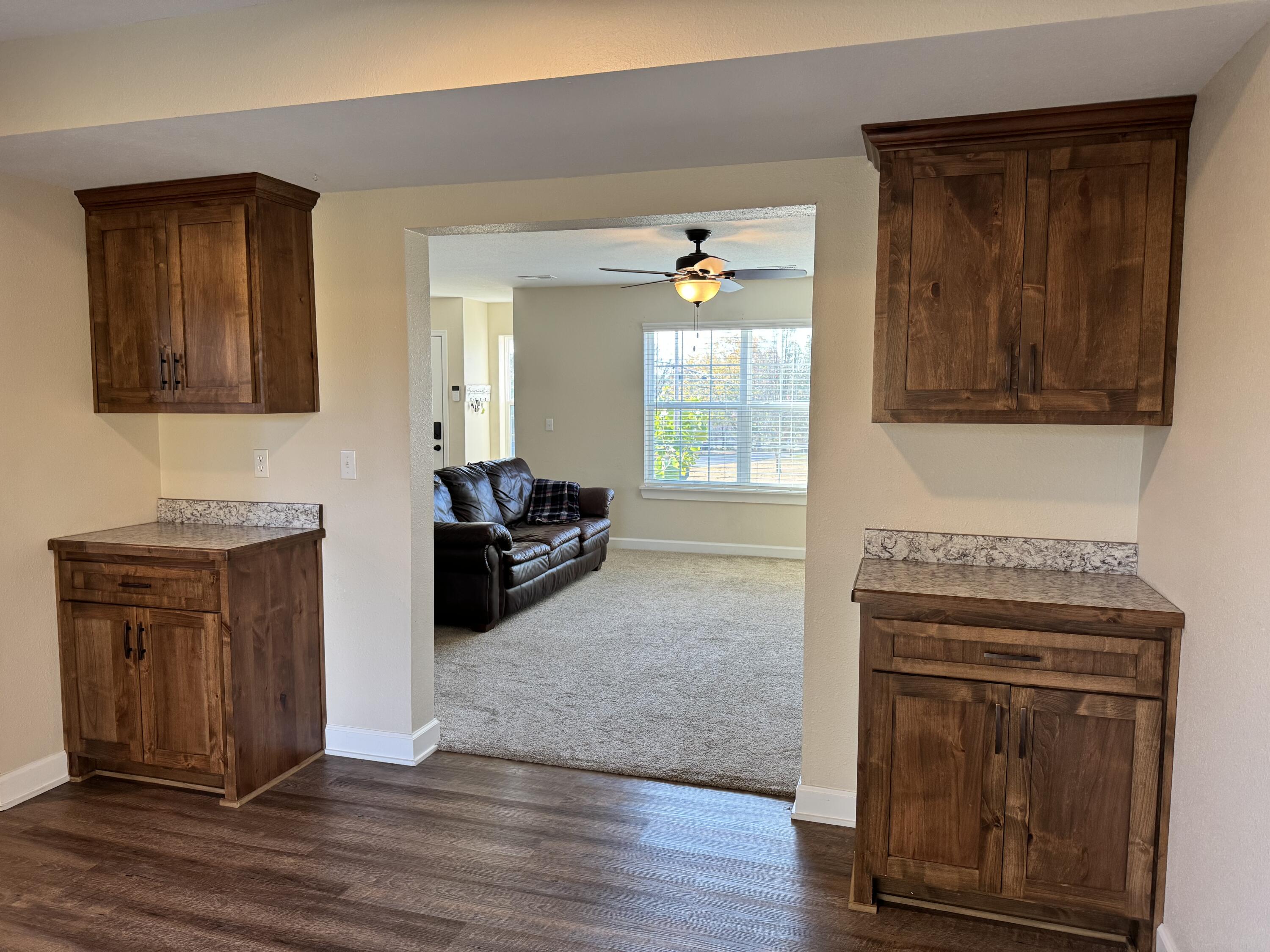 105 West Craig Street Property Photo 17
