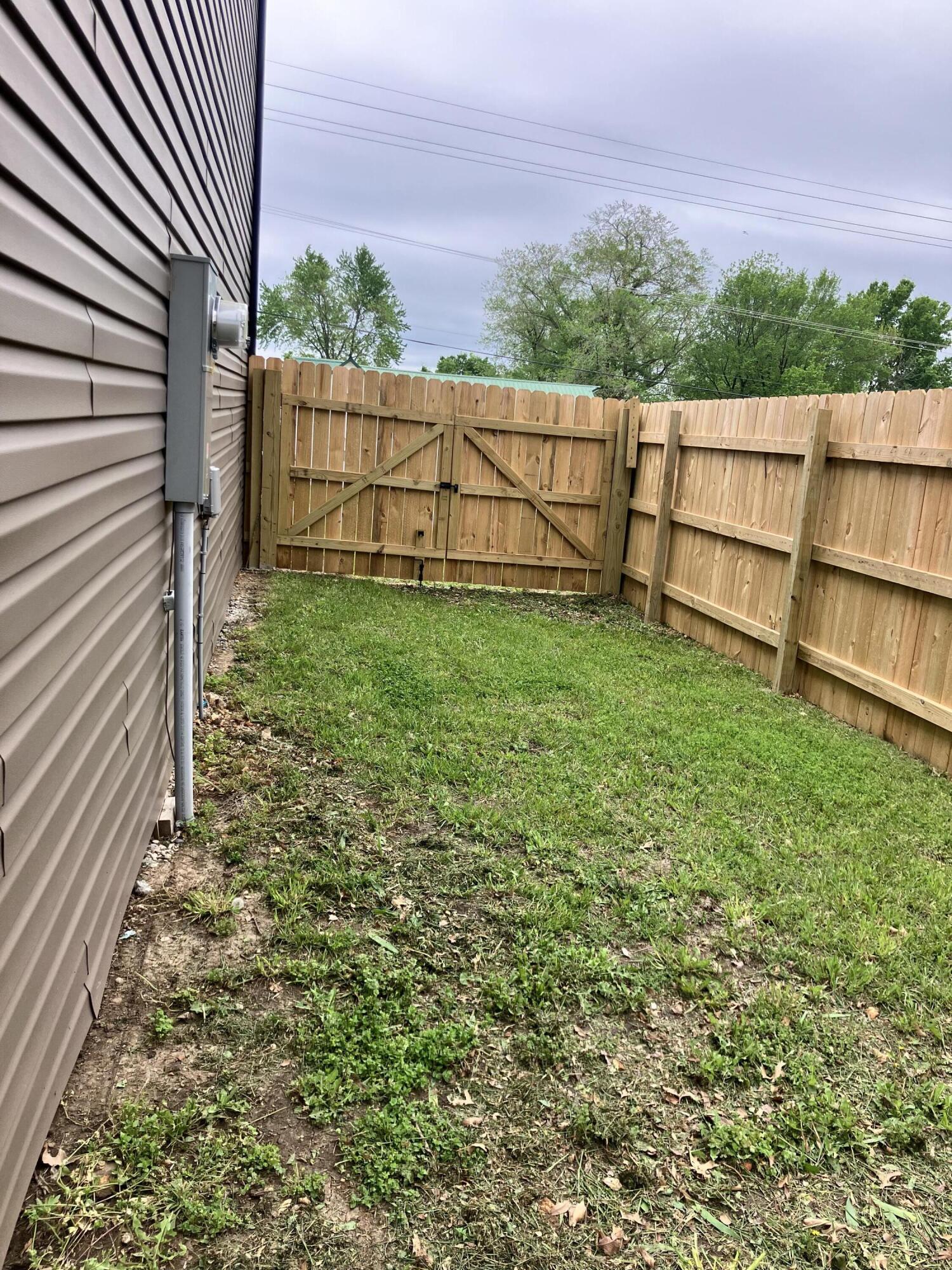 105 West Craig Street Property Photo 33