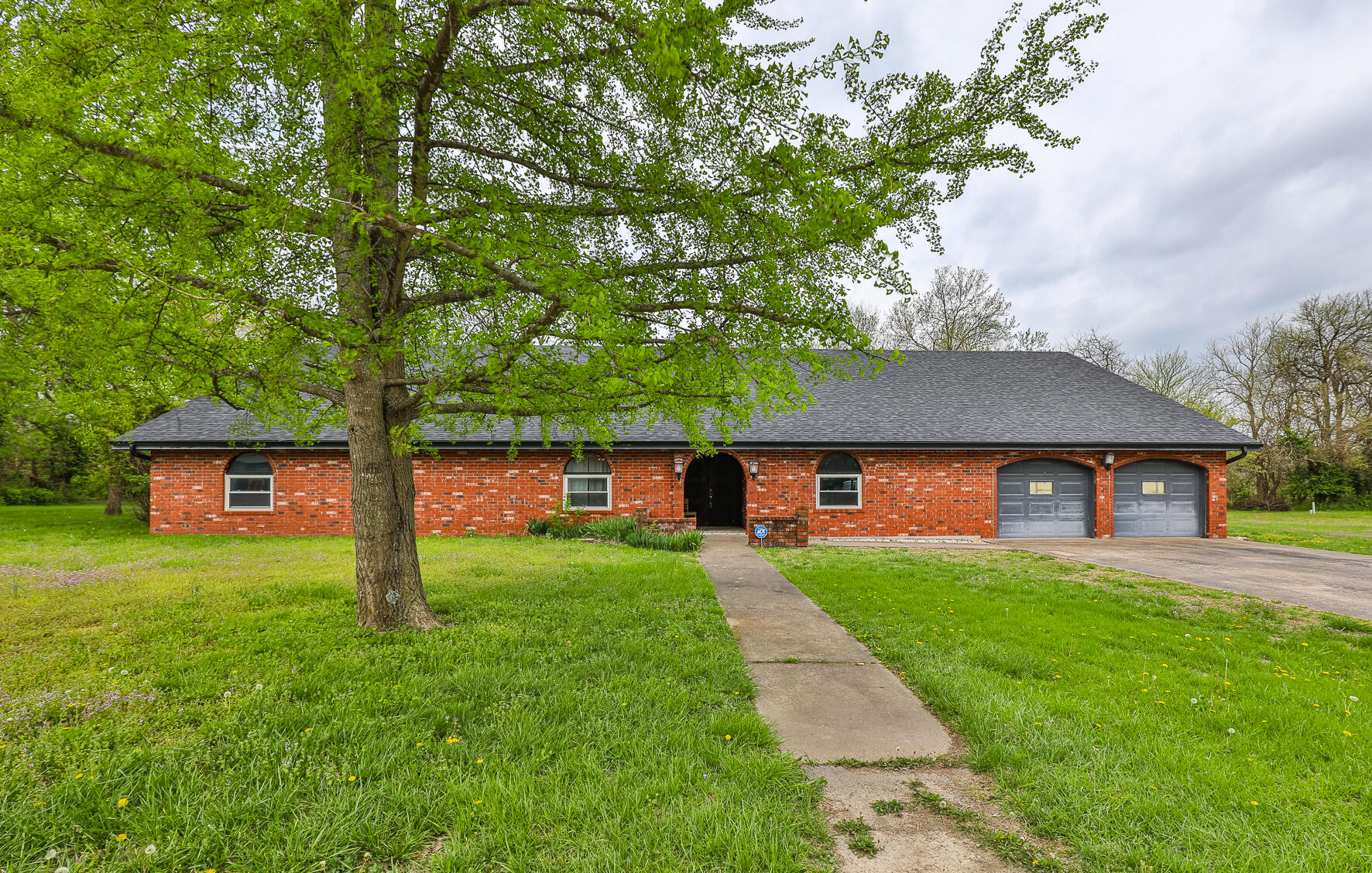 Prairie Heights Real Estate Listings Main Image