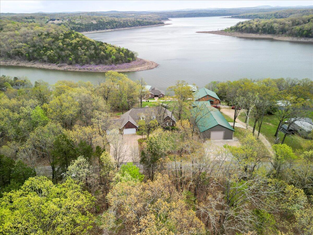 434 Beachwood Drive Property Photo