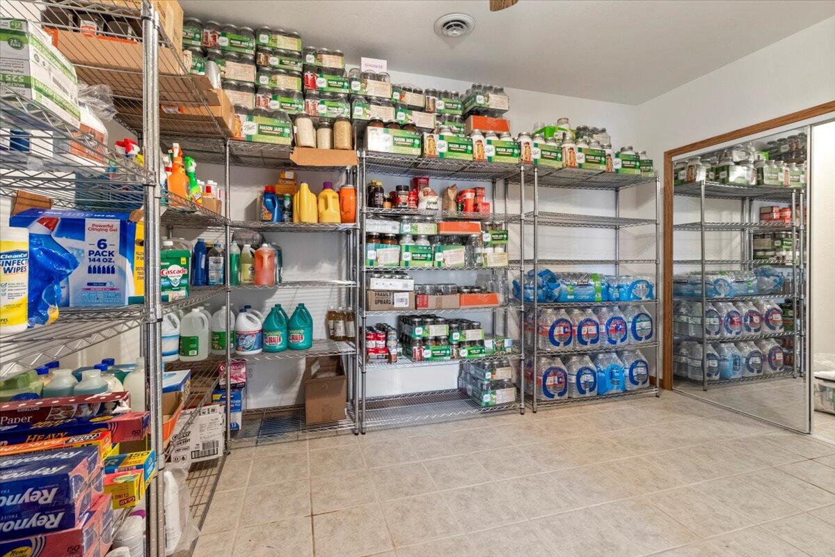 434 Beachwood Drive Property Photo 38